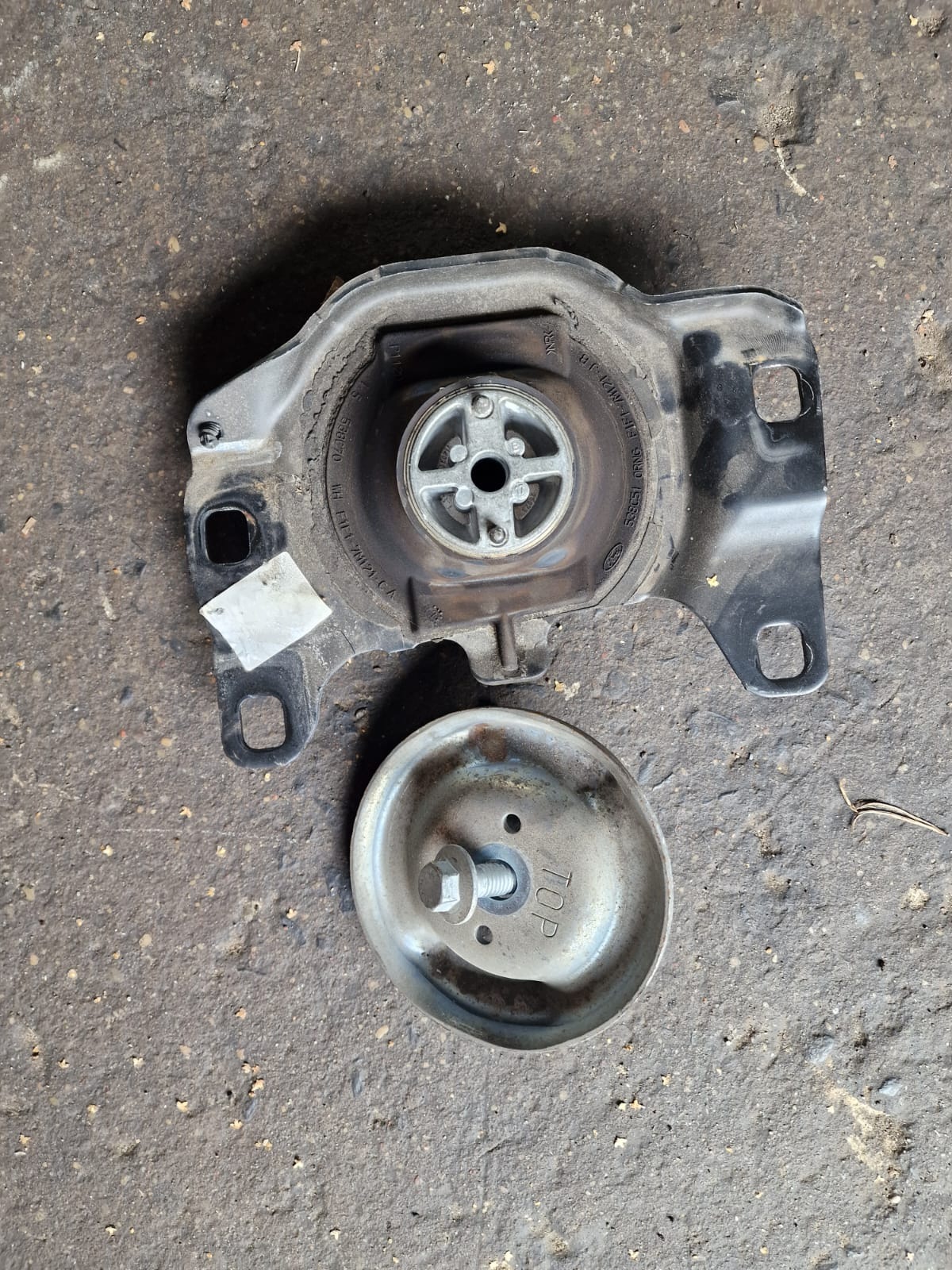 Support de boîte de vitesses Ford Kuga MK2