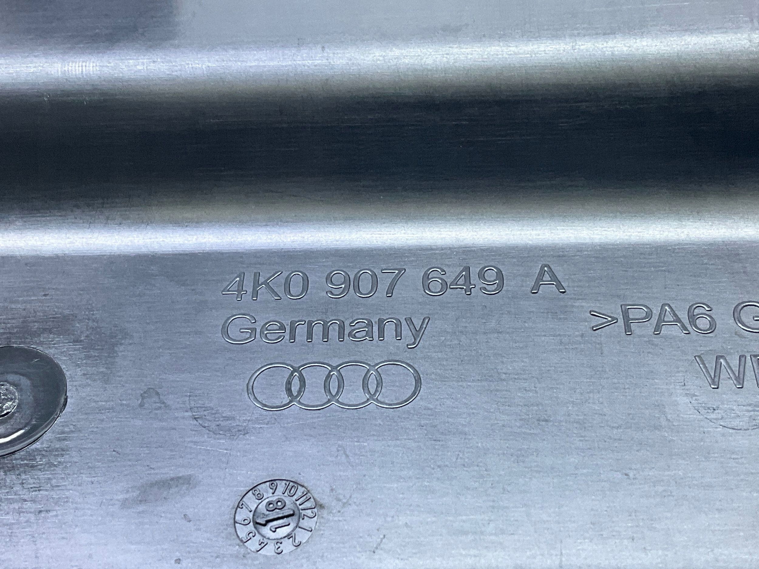 2018 Audi A7 S7 4K8 Engine Computer Mount 4K0907649A image 7