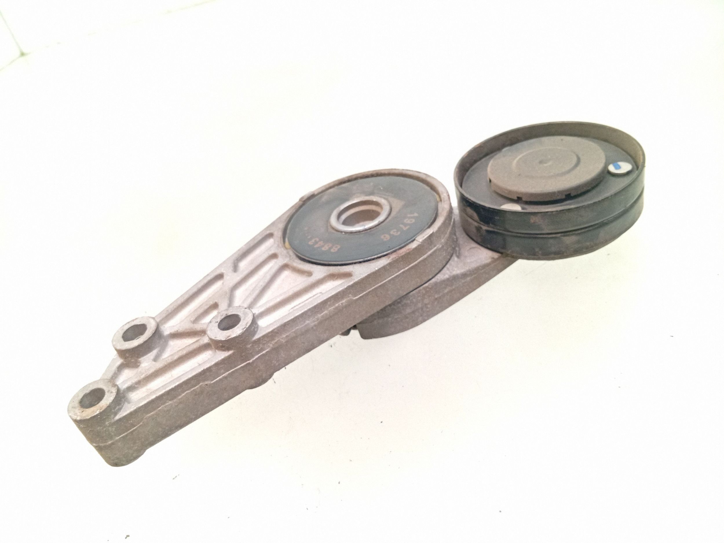 Audi A4 S4 B5 8D Spanrol alternator 19736 image 3