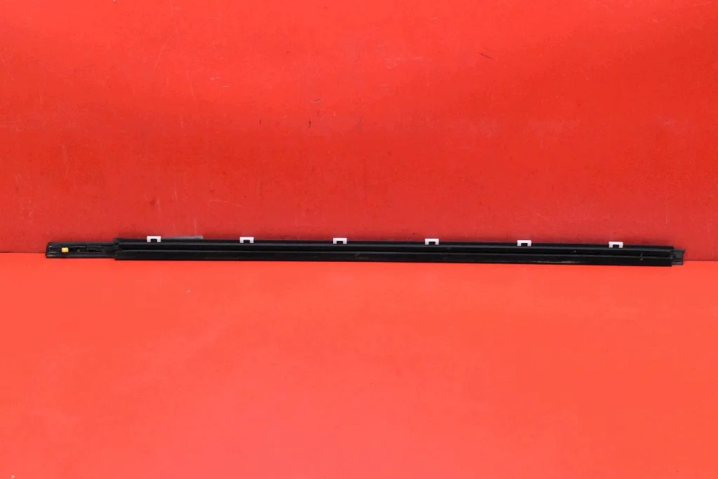 Kia EV6 21- etuoven tiiviste, oikea, musta image 5