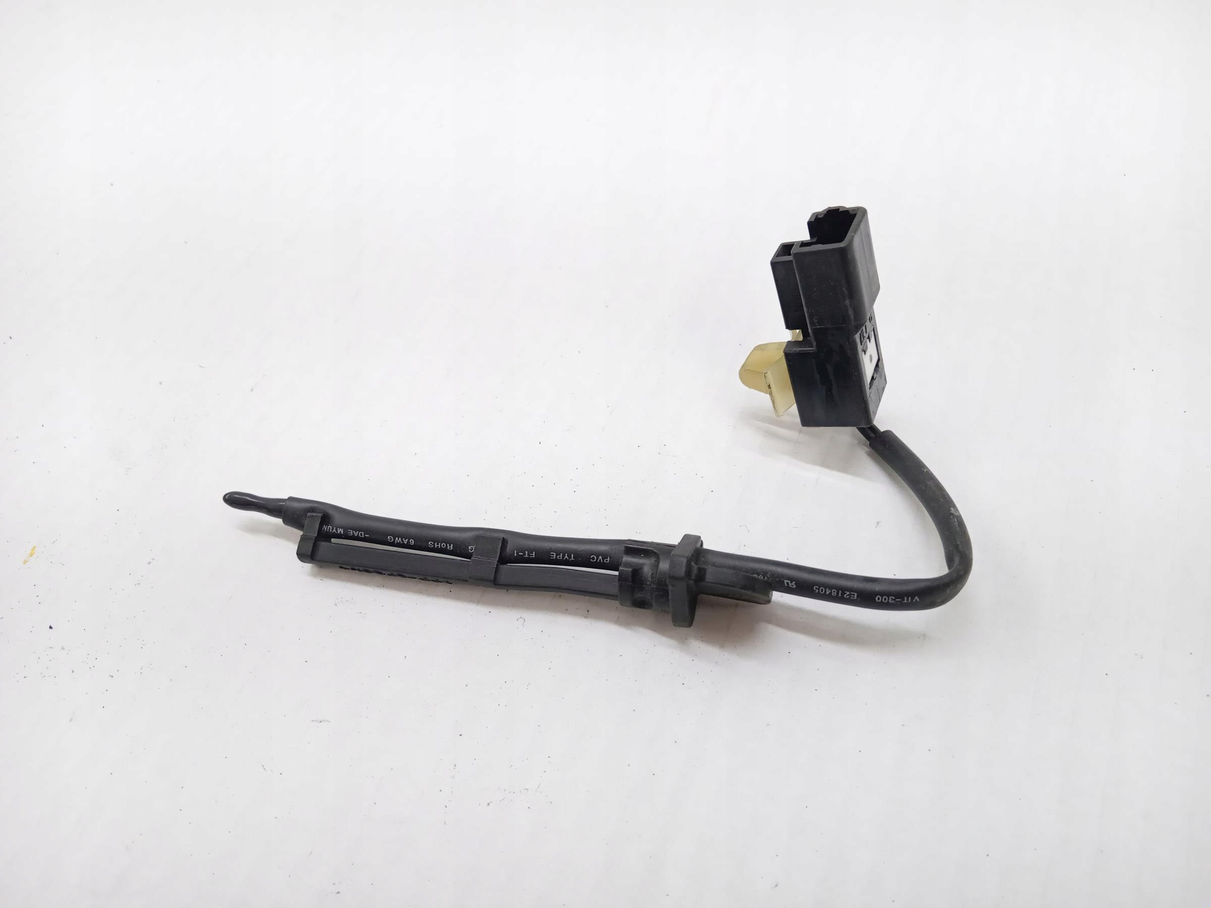 Sensor de Temperatura Interna KIA Ceed I E218405 image 2
