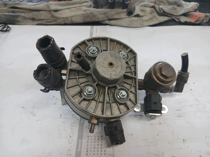 Reducer 67R016555 gebruikt image 2