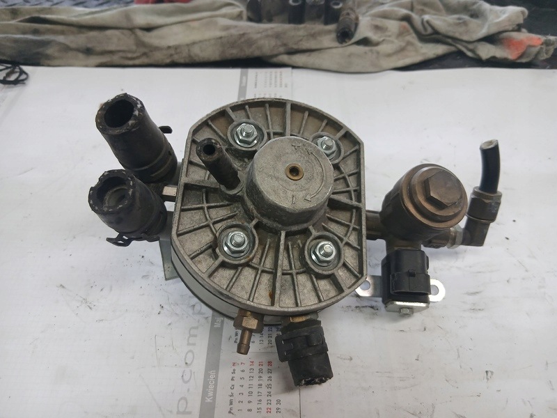 Reducer 67R016555 gebruikt image 4