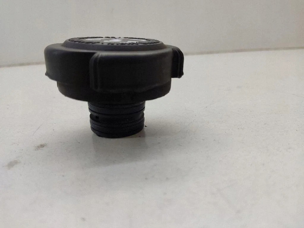 Expansion Tank Cap Front BMW 7 E32 1712669