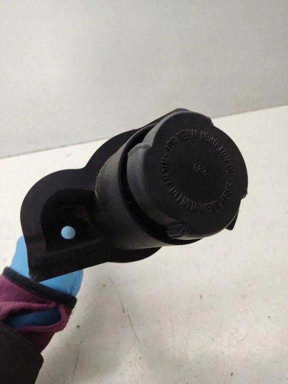 BMW 5 F10 Expansion Tank Cap 17137591692