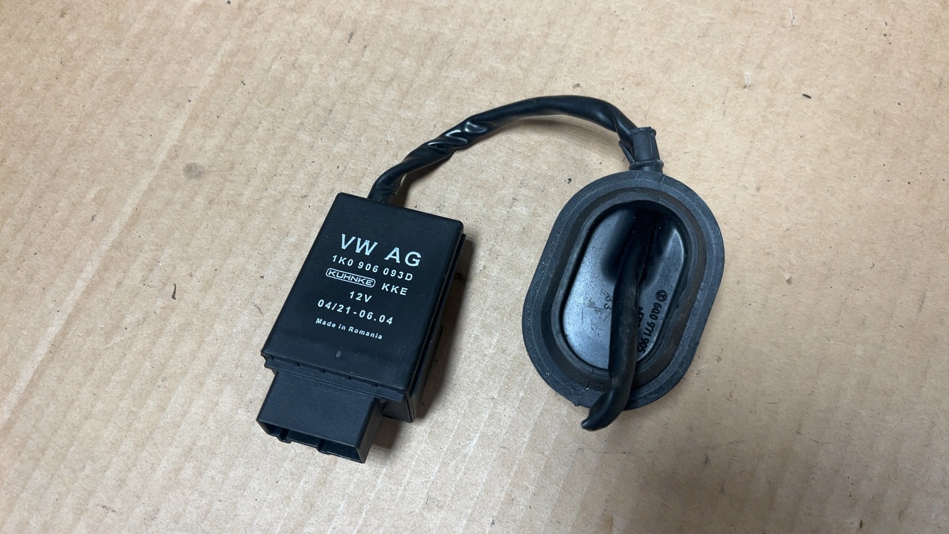 Module Pompe Carburant Audi VW 1K0906093D image 2