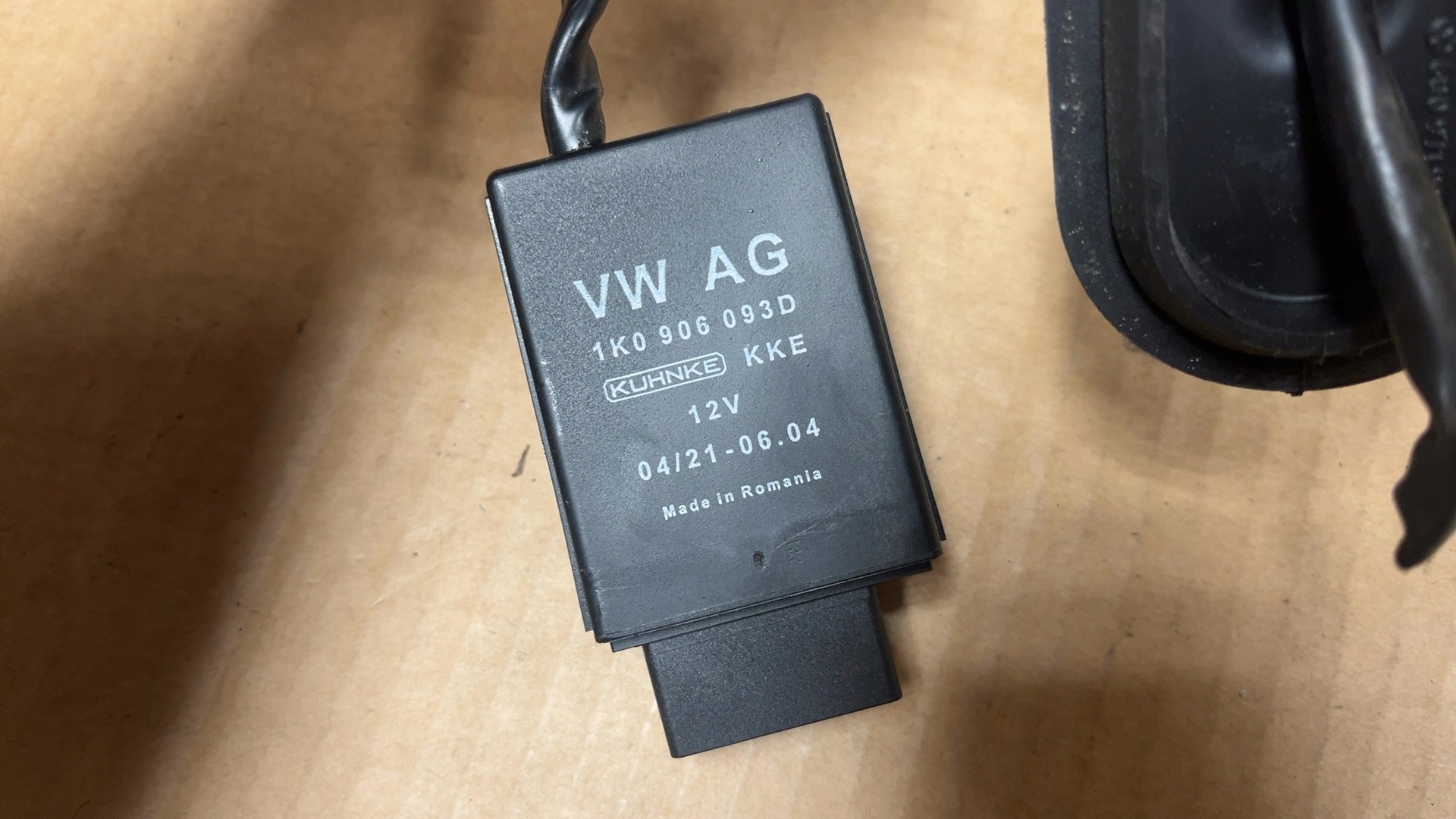 Module Pompe Carburant Audi VW 1K0906093D image 3