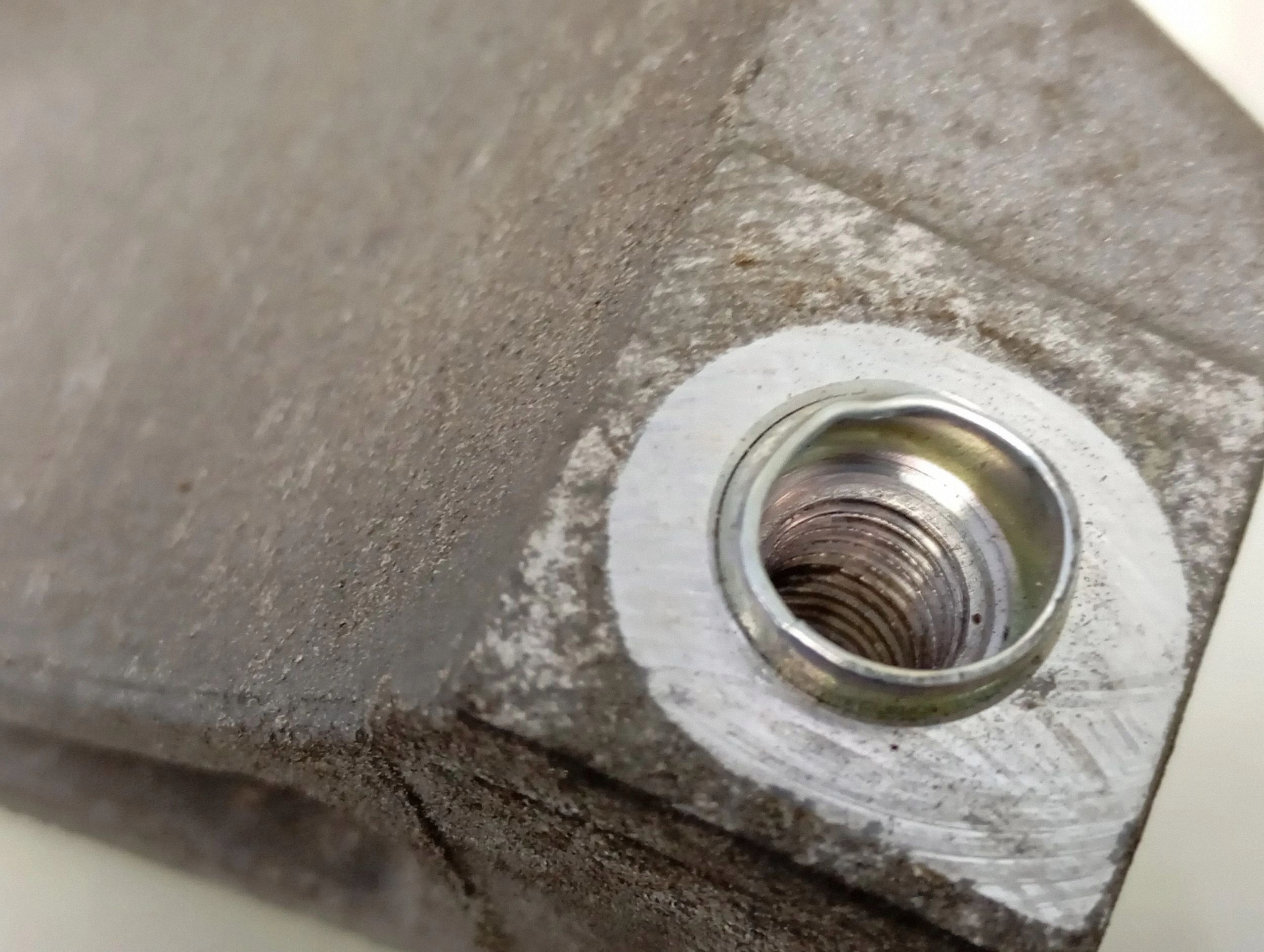 VW SEAT SKODA Laturin kiinnike 03L903143Q