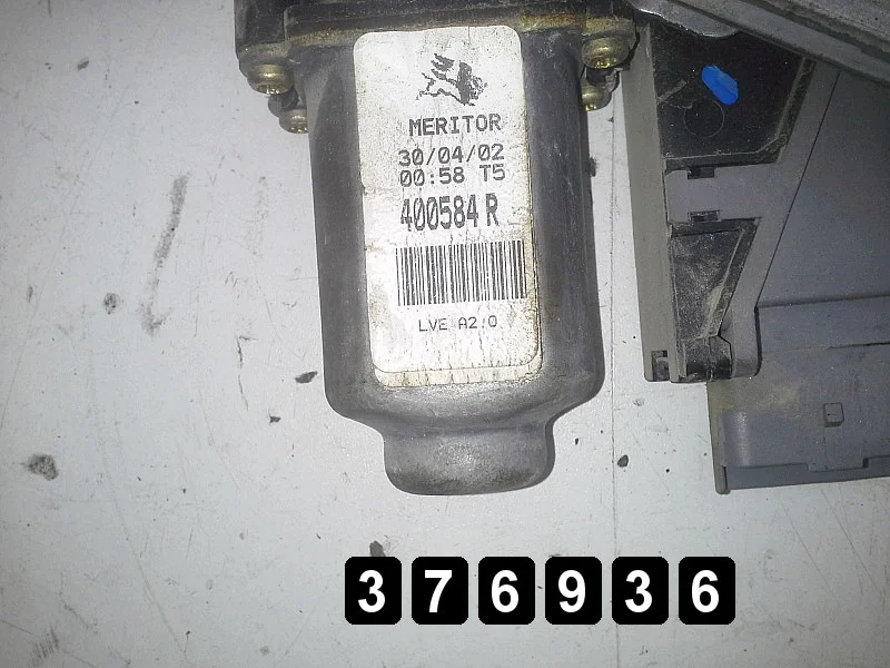 2001 Peugeot 307 Régulateur de vitre 400584r image 4