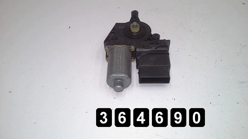 1998 VW Passat Window Regulator 101438203 image 3