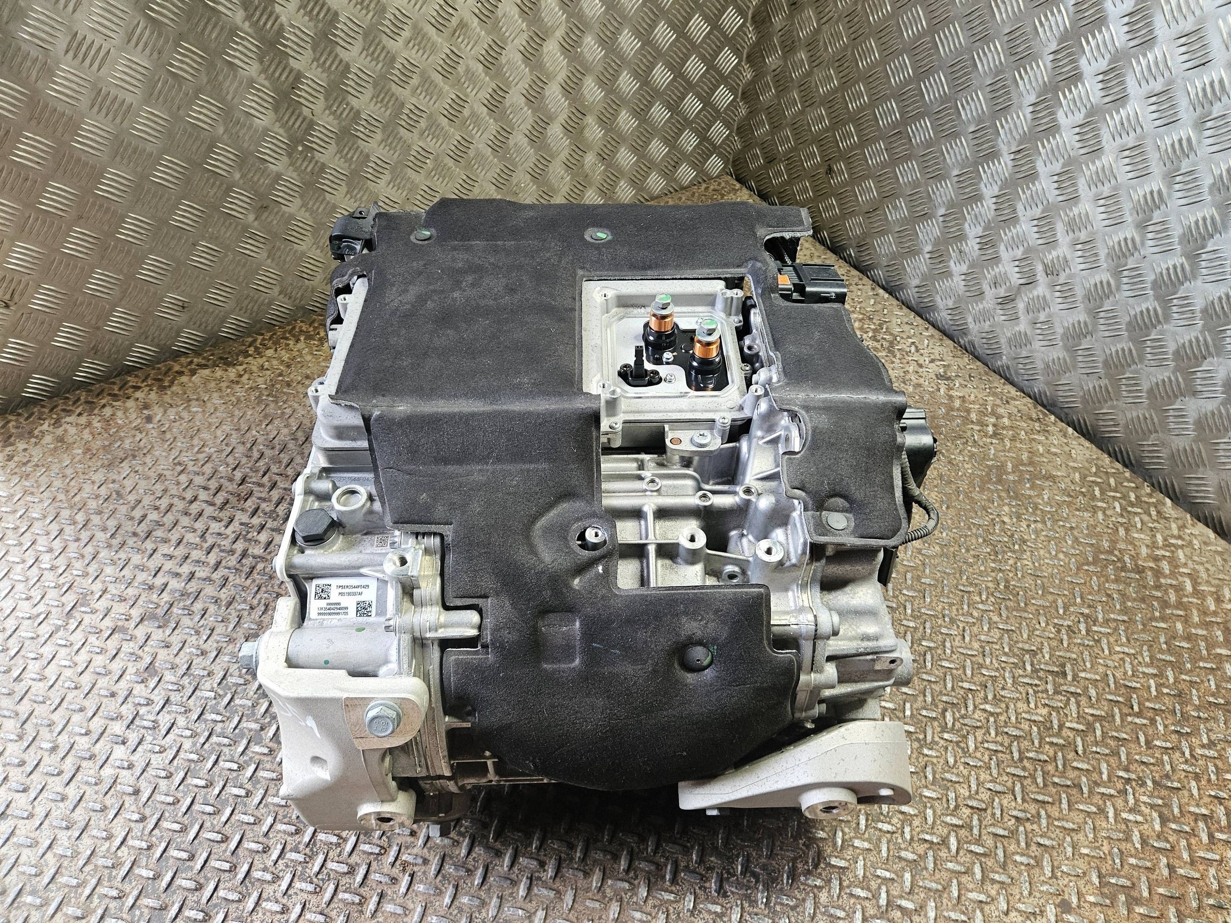 Dodge Charger EV Motor P05190337AF Gebraucht image 2