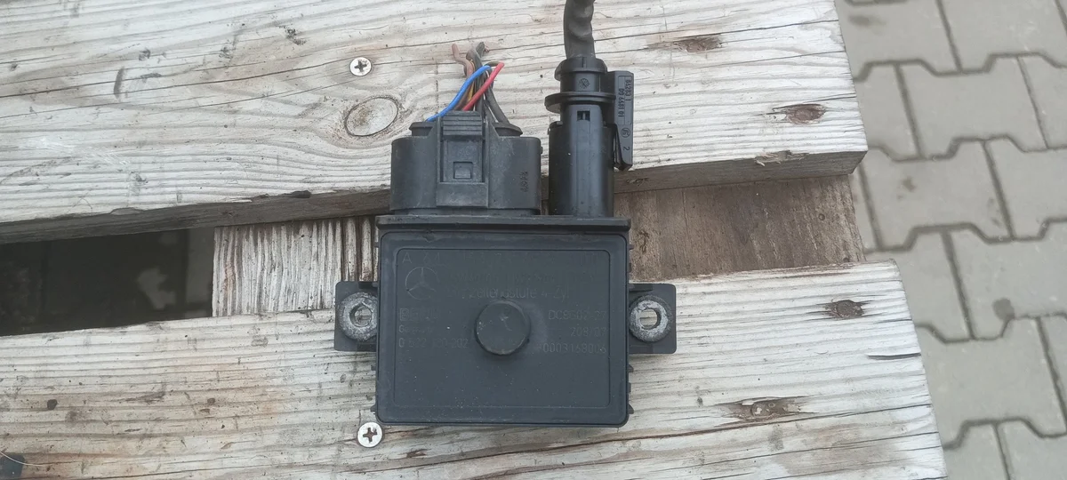 Hehkutulpan rele Mercedes W211 Vito OM646