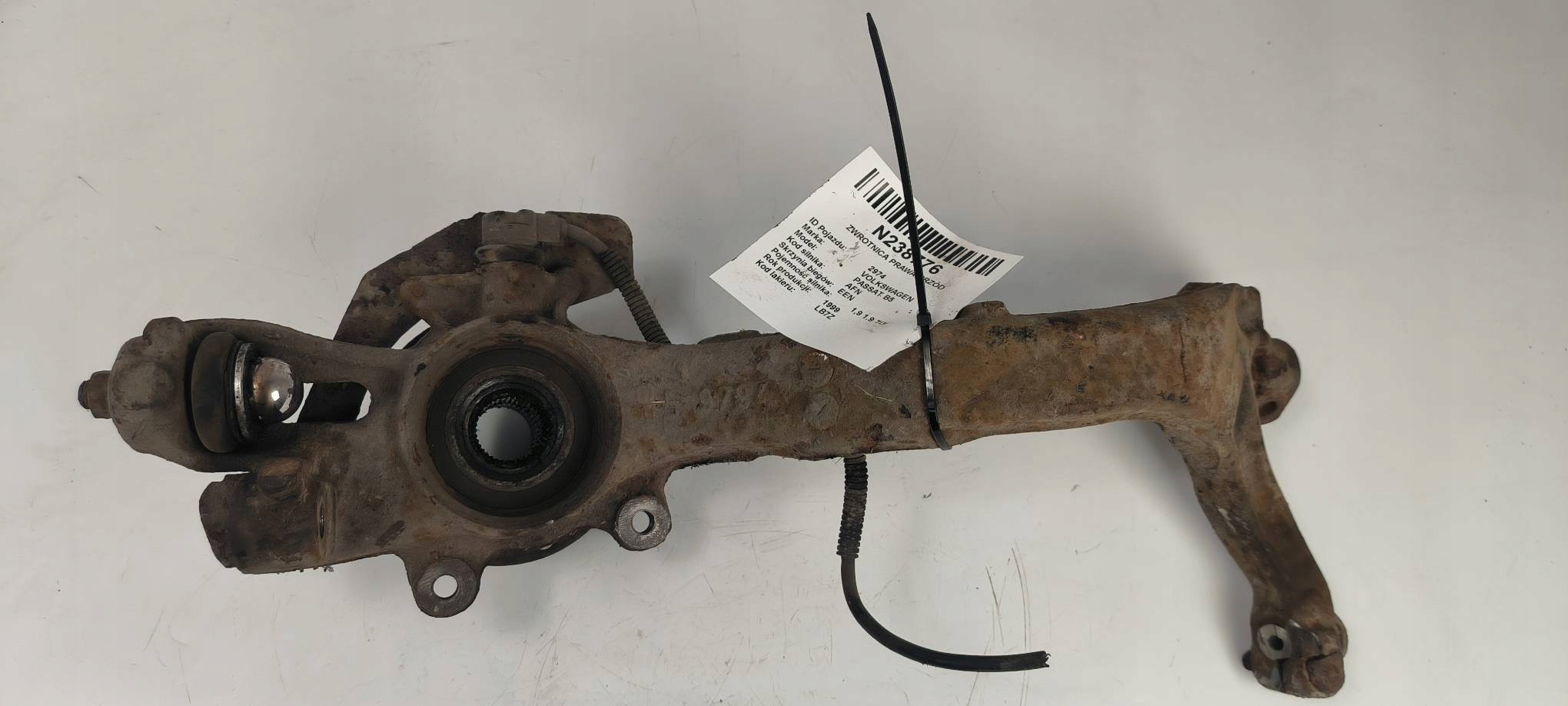 Styrspindel höger fram VW Passat B5 image 5