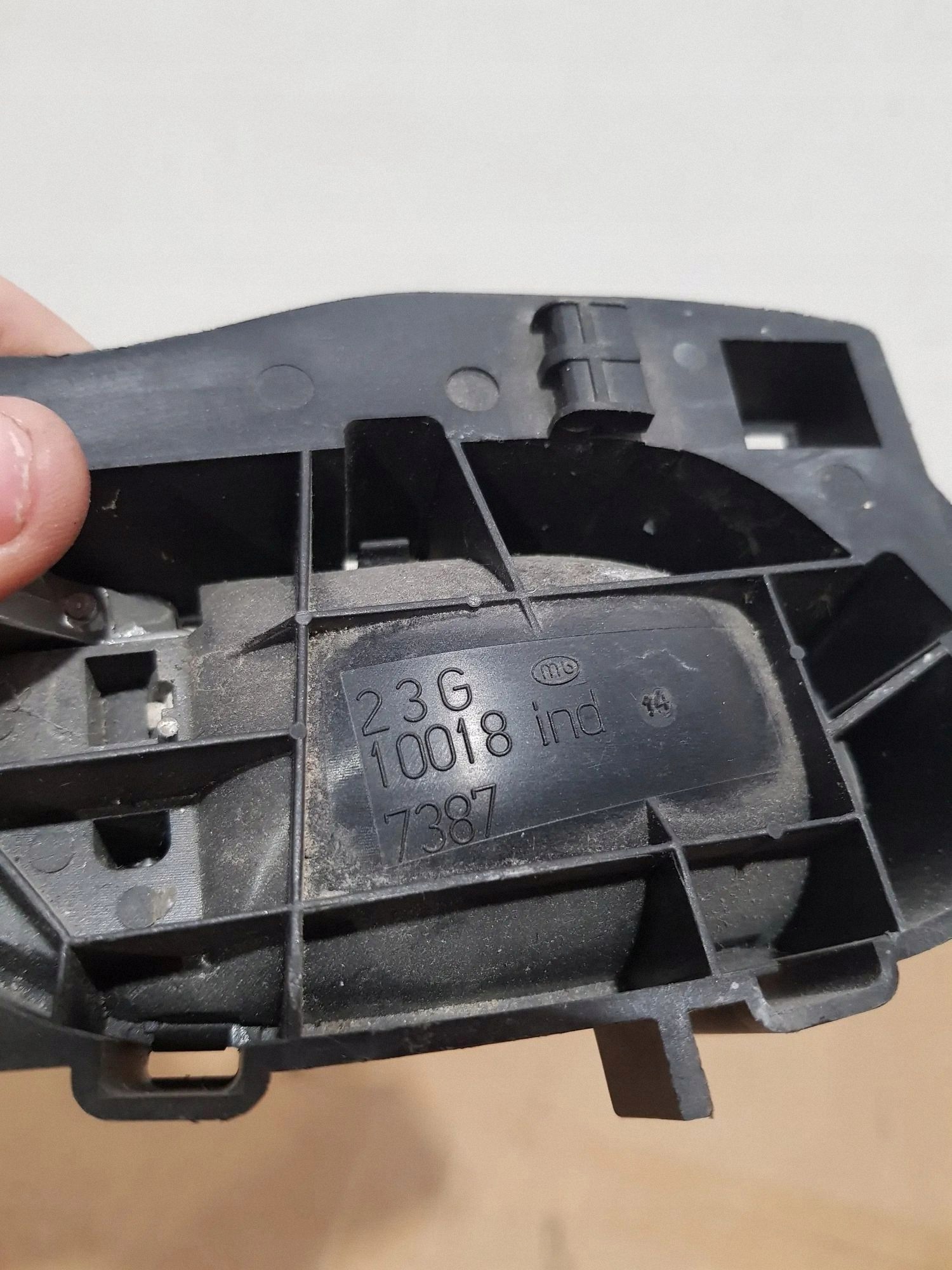 Cache poignée de porte arrière gauche Peugeot 407 965261780 image 4