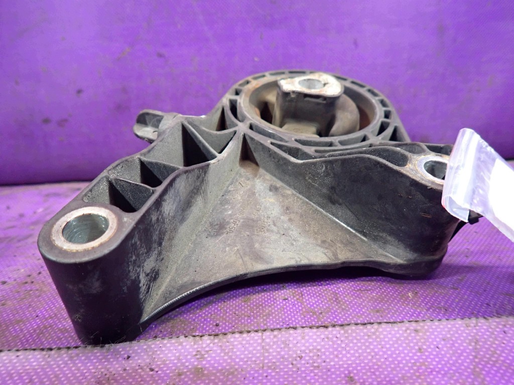 Opel Insignia A 2.0 A20DTJ M32 Support Boîte 13227767 image 4
