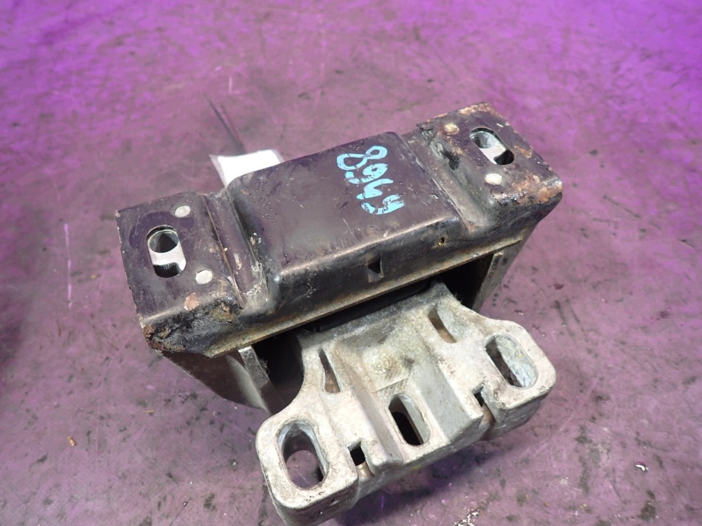 Support moteur VW Golf IV 1.9 D 90ch ALH image 4