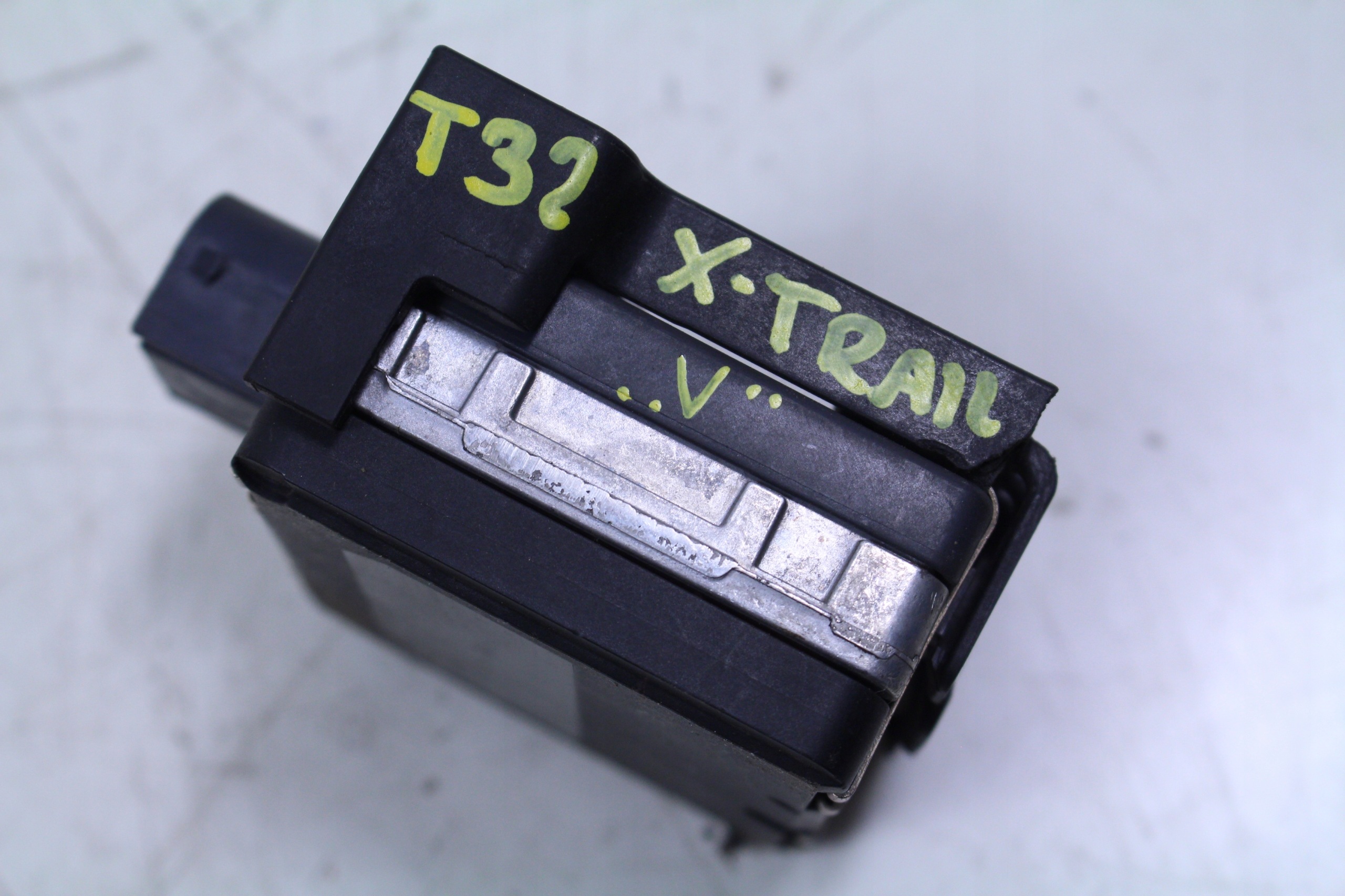 Sensor de radar Nissan X-Trail Qashqai 284384CB1C image 3