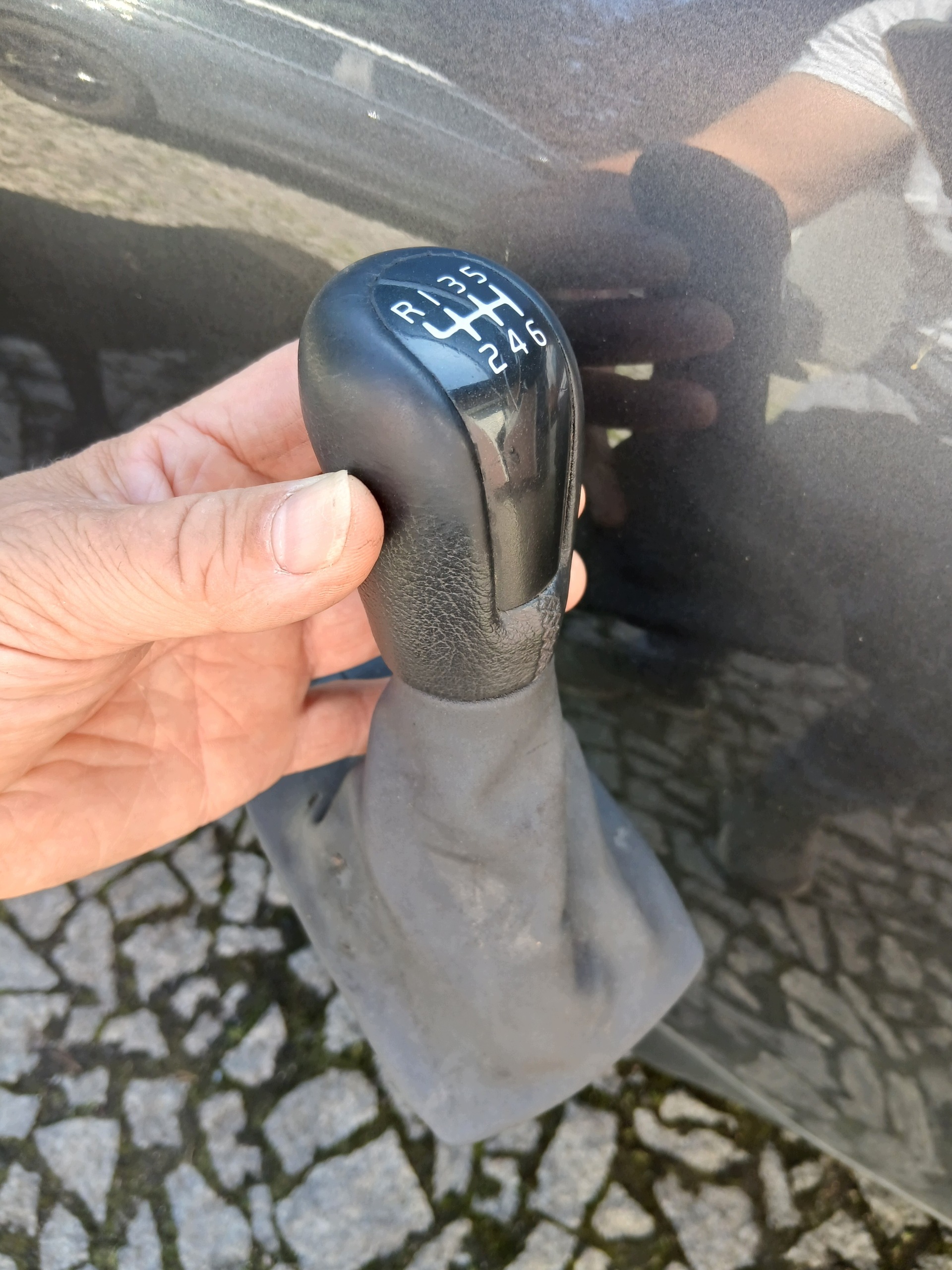 VOLVO V50 S40 II C30 C70 II 04-12 2.0D 136KM Vaihdekeppi ja palkeet 6-vaihde image 4