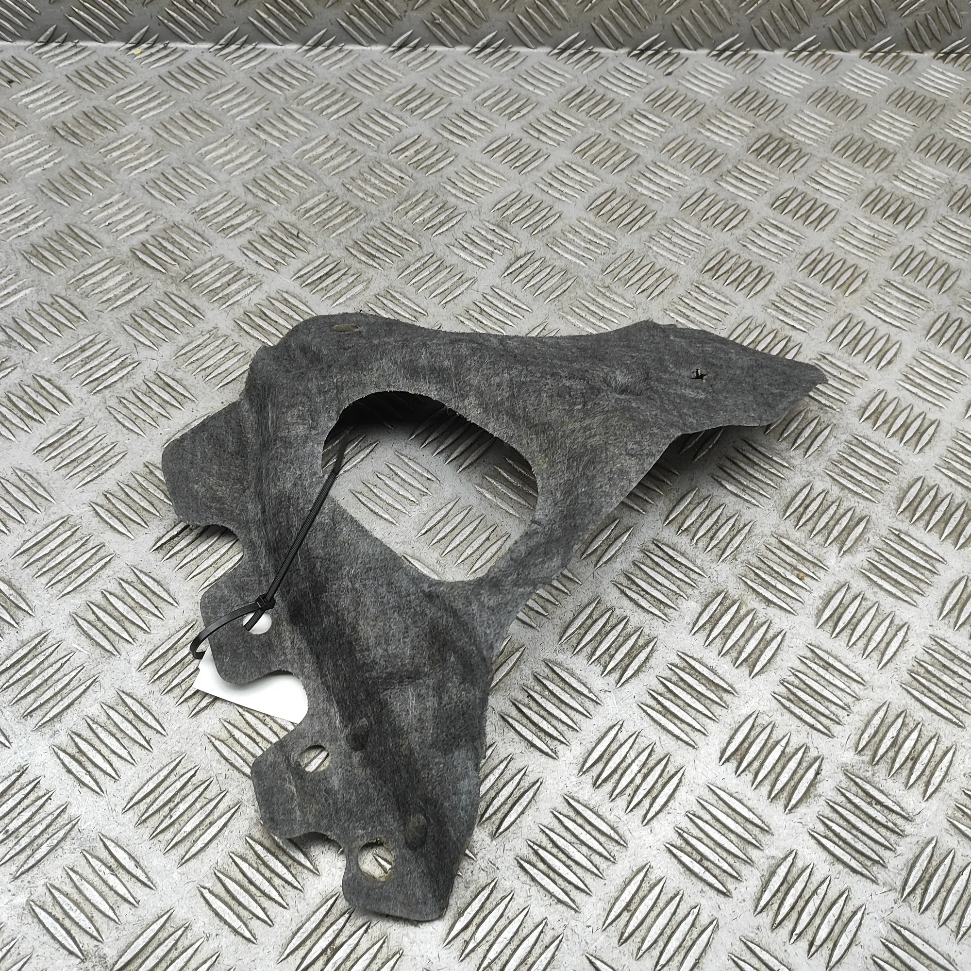 BMW X6 G06 Akustinen eristys 7214678 2023