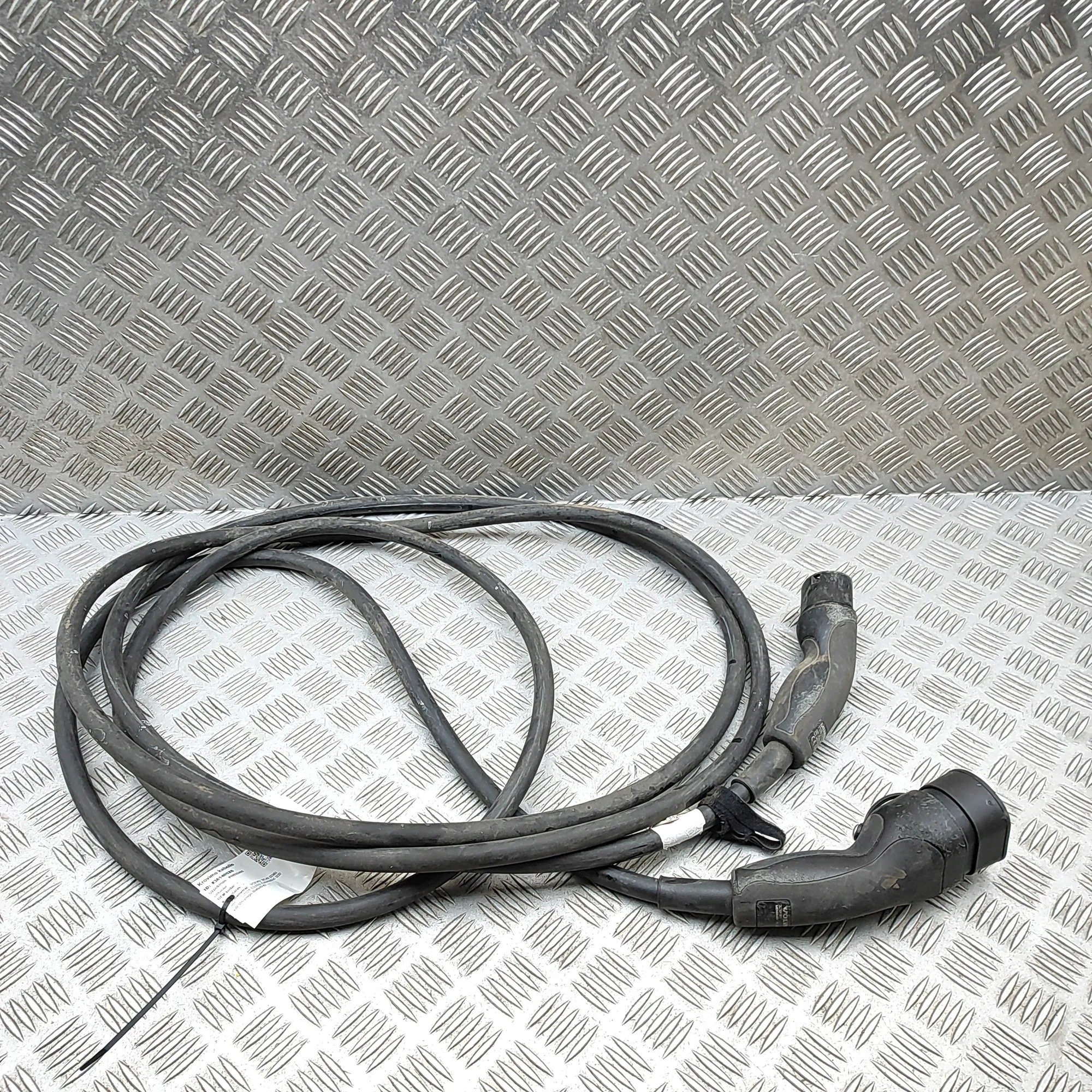 Câble de charge Volvo XC40 (536) 32324603 image 2