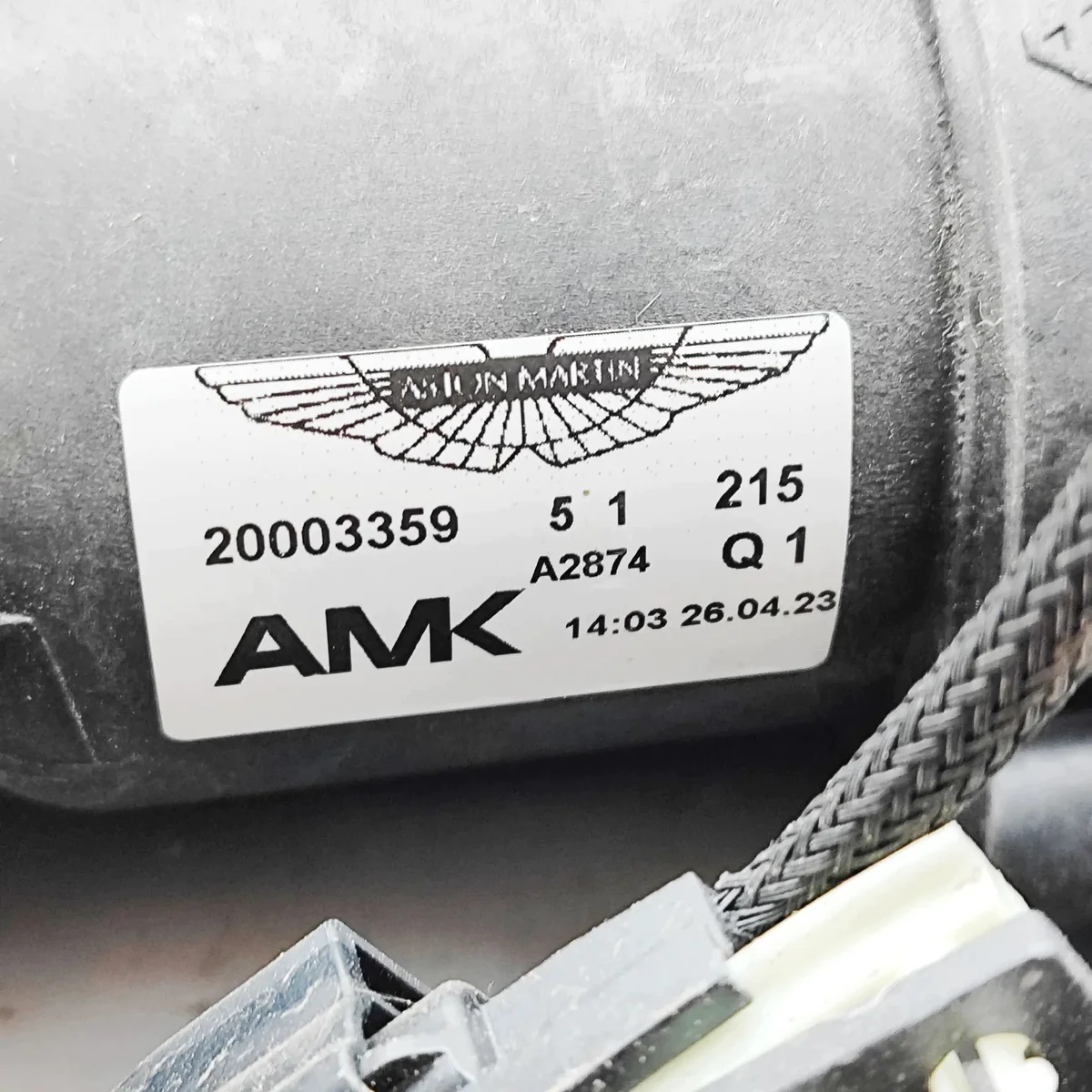 Compresseur suspension Aston Martin DBX image 7
