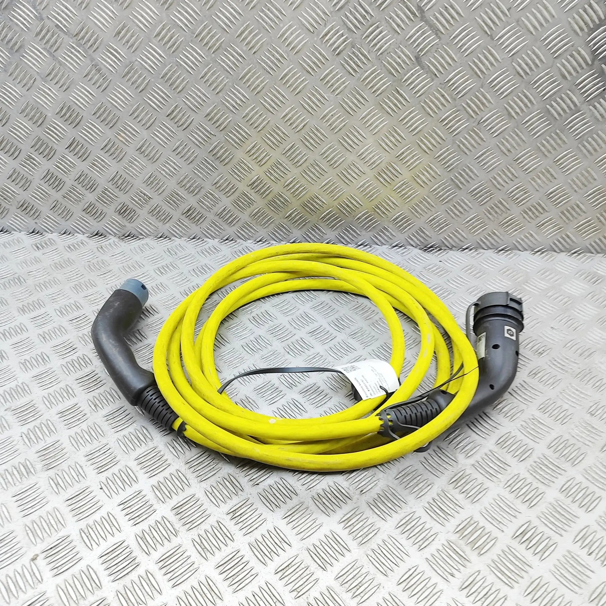 Laturin kaapeli Fiat 500e 2021 70kW OEM 52166357