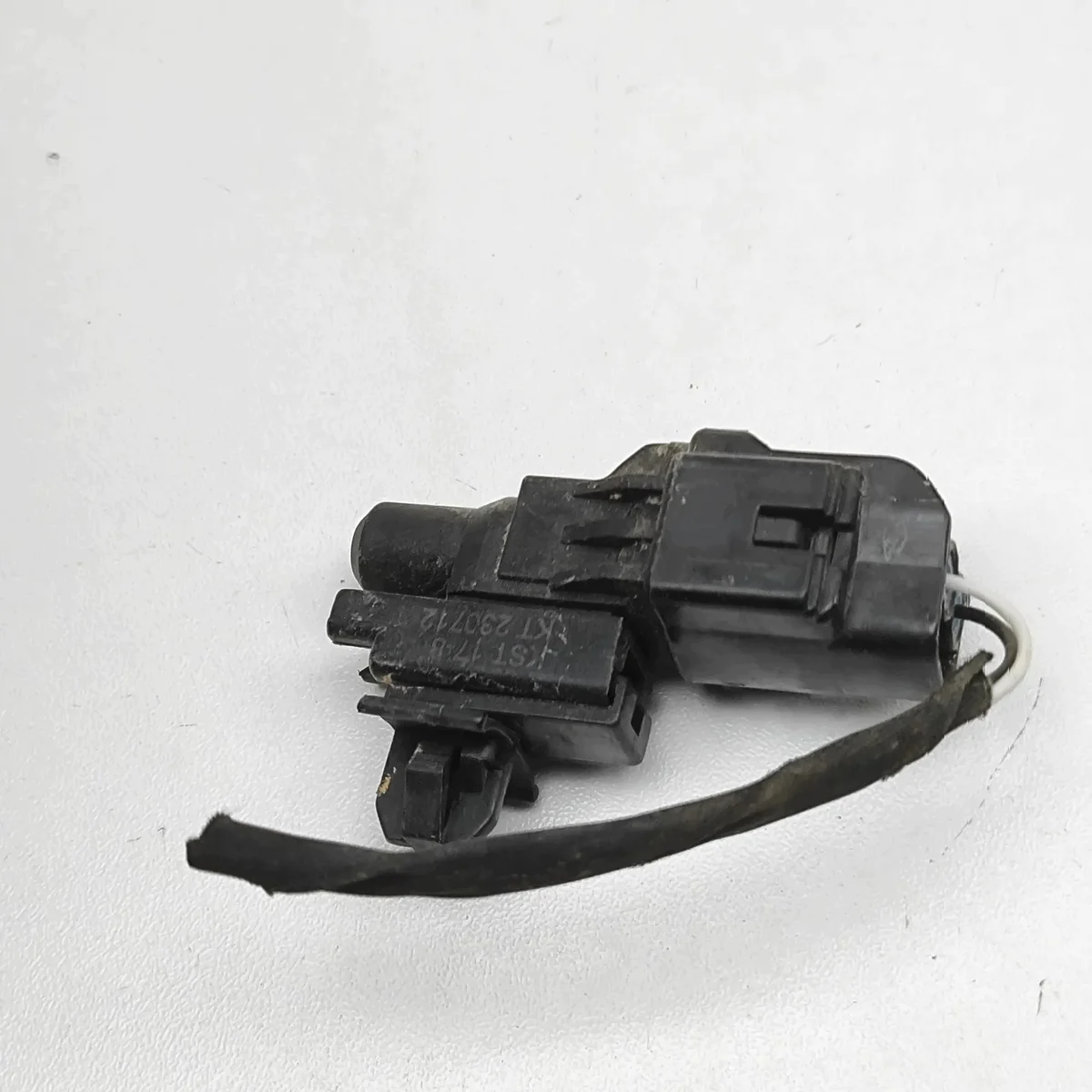 Sensor de Temperatura Externa BYD ATTO 3 image 4