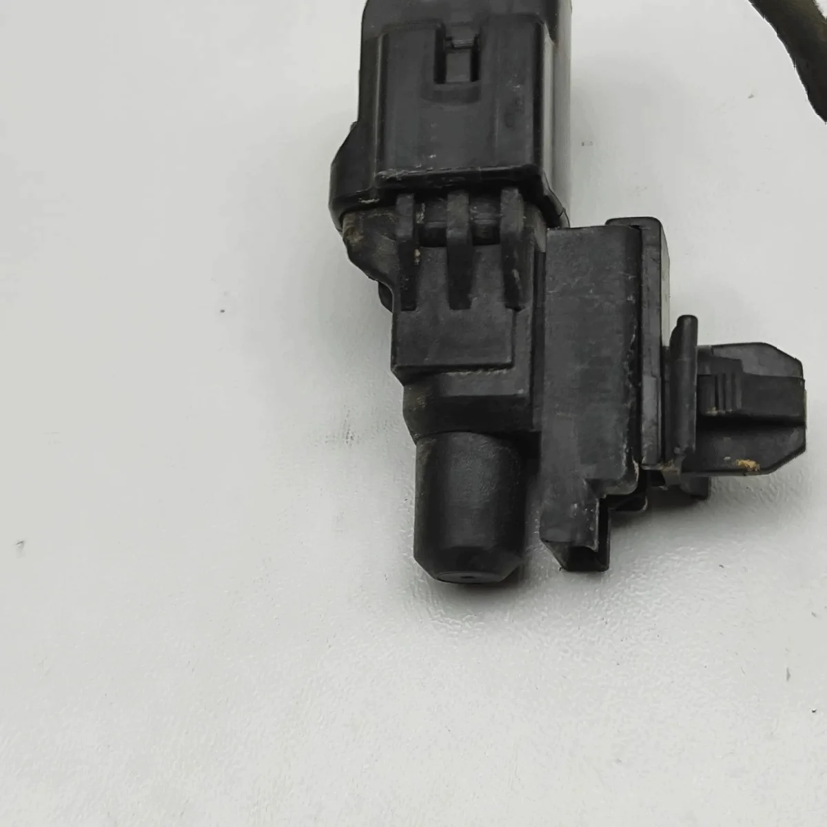 Sensor de Temperatura Externa BYD ATTO 3 image 5