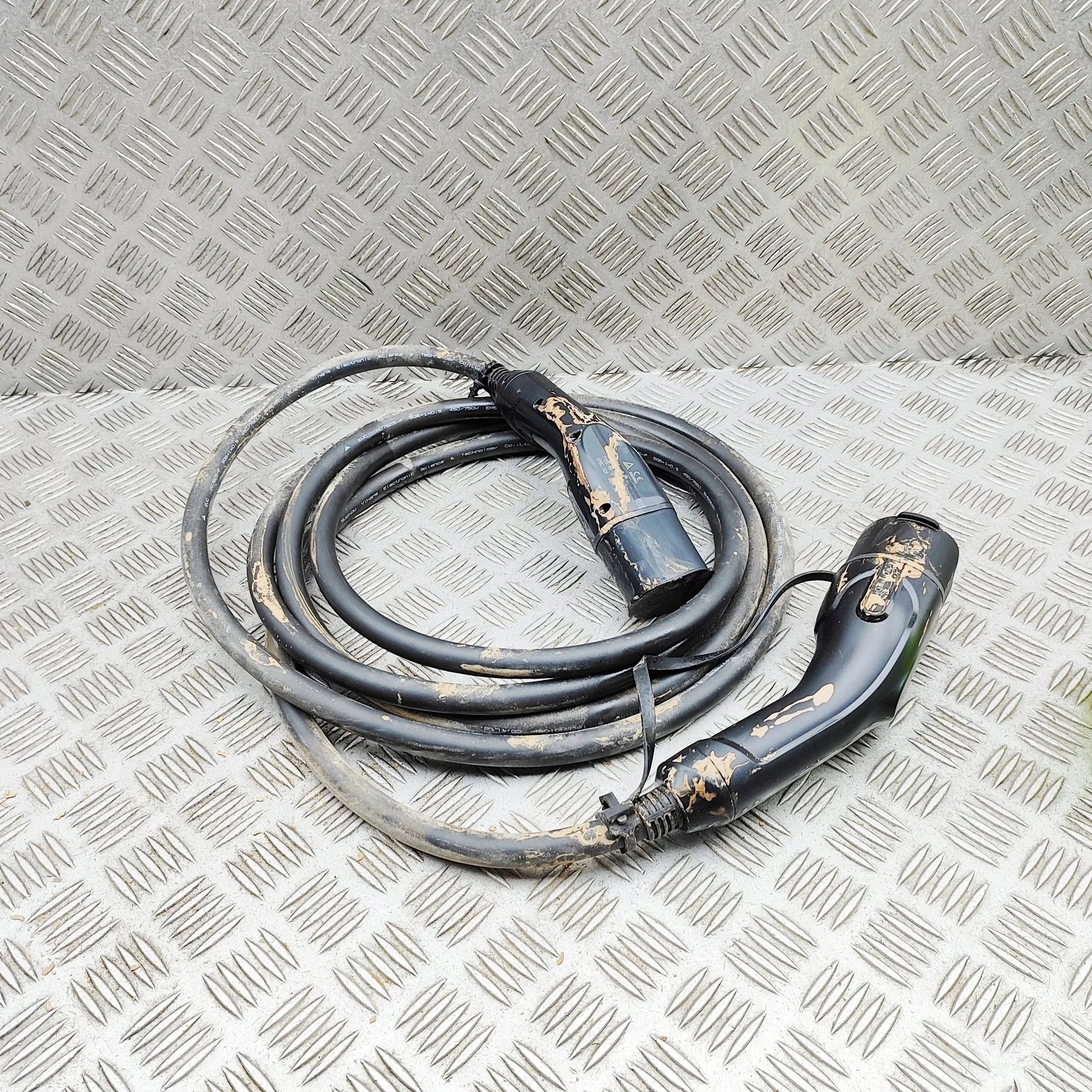 BYD Atto 3 latauskaapeli SC2E2126050B image 2