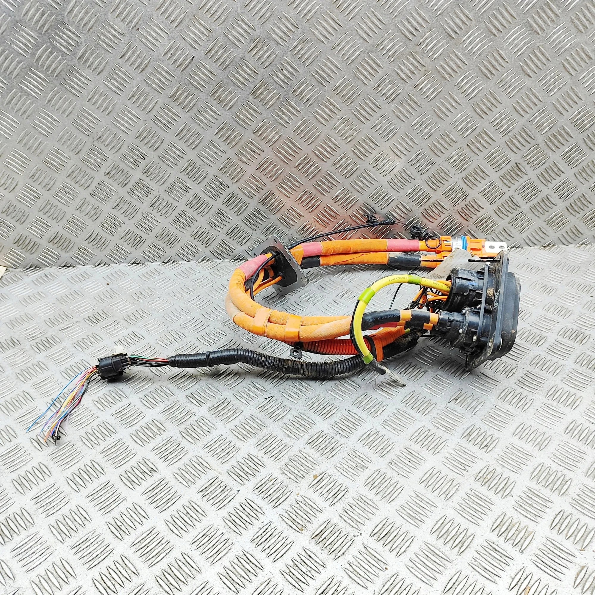 Câble de charge BYD Atto 3 1364774700 image 2