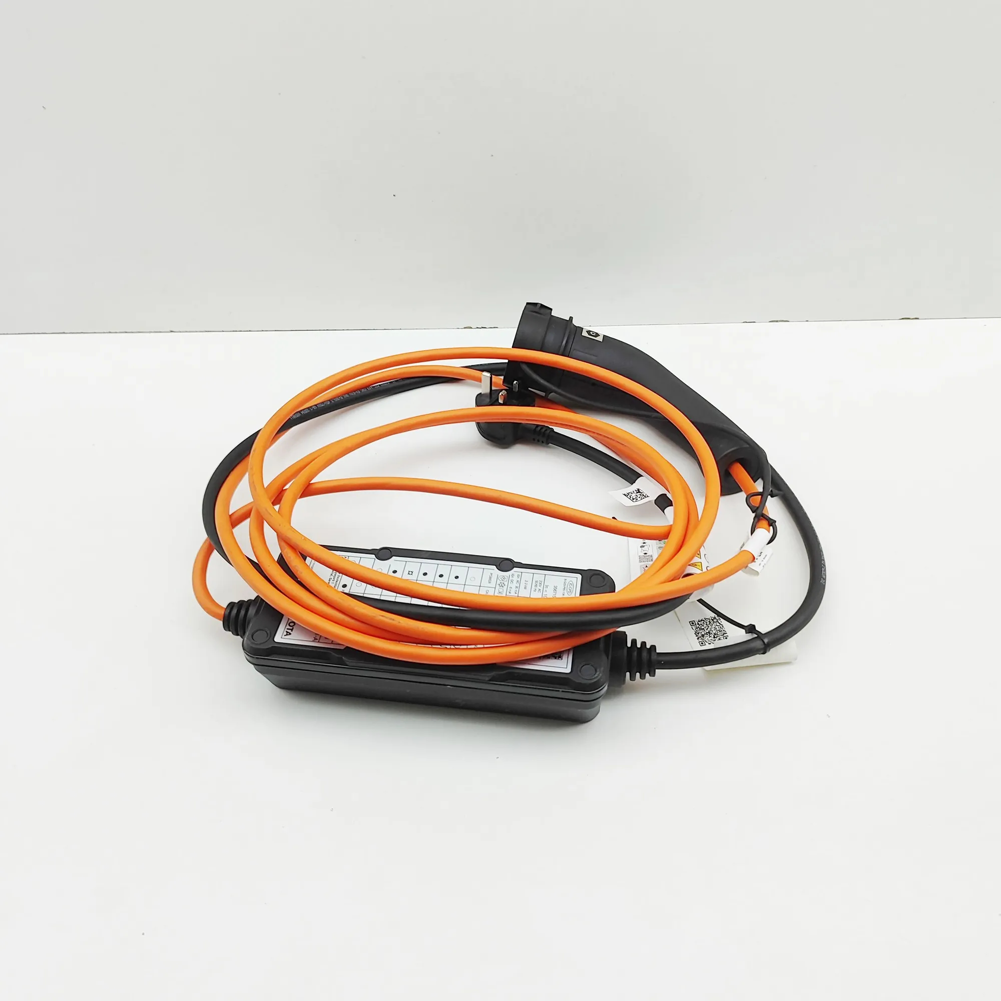 Cable de carga de batería Toyota bZ4X G9060YM131 150kW 2024 image 2