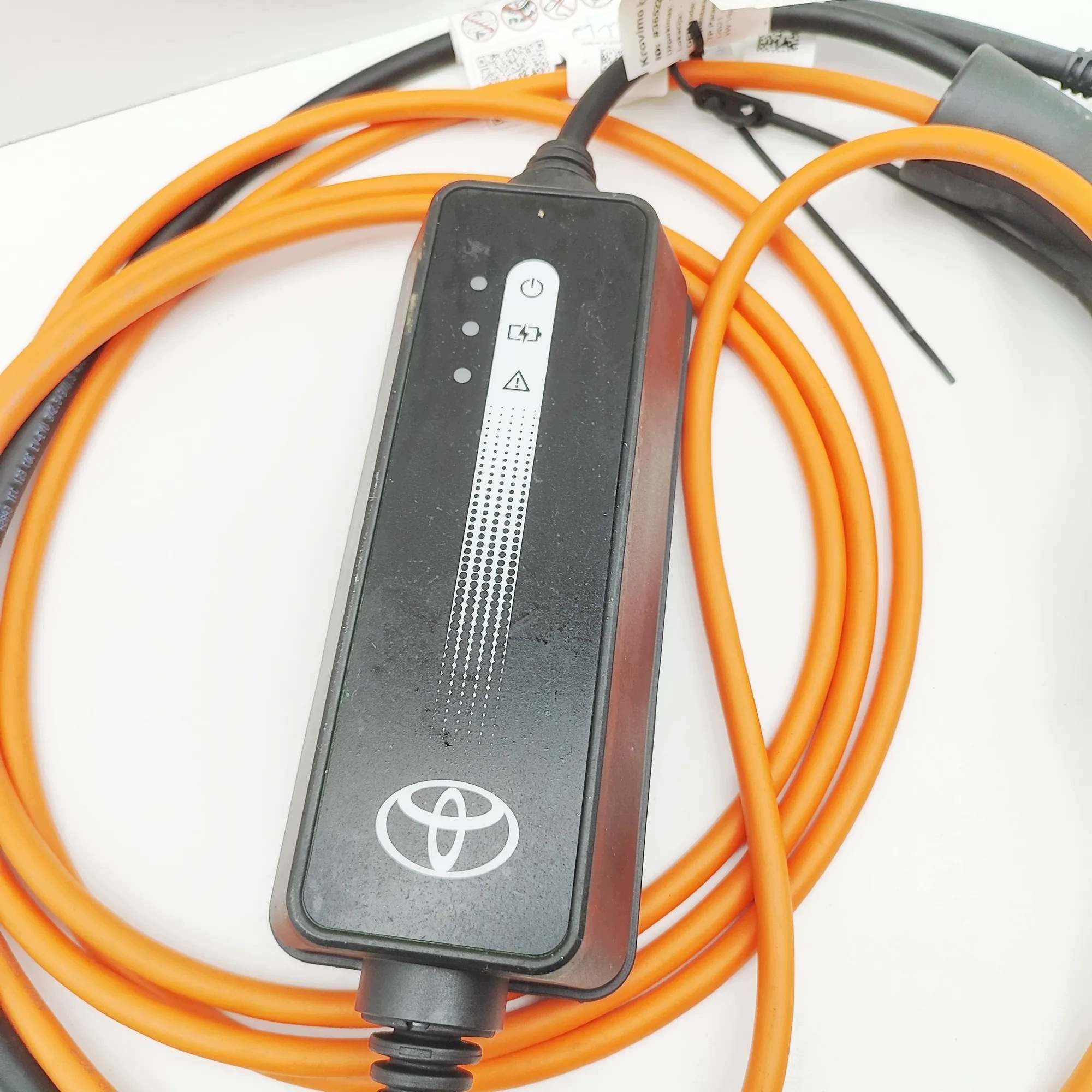 Cable de carga de batería Toyota bZ4X G9060YM131 150kW 2024 image 4