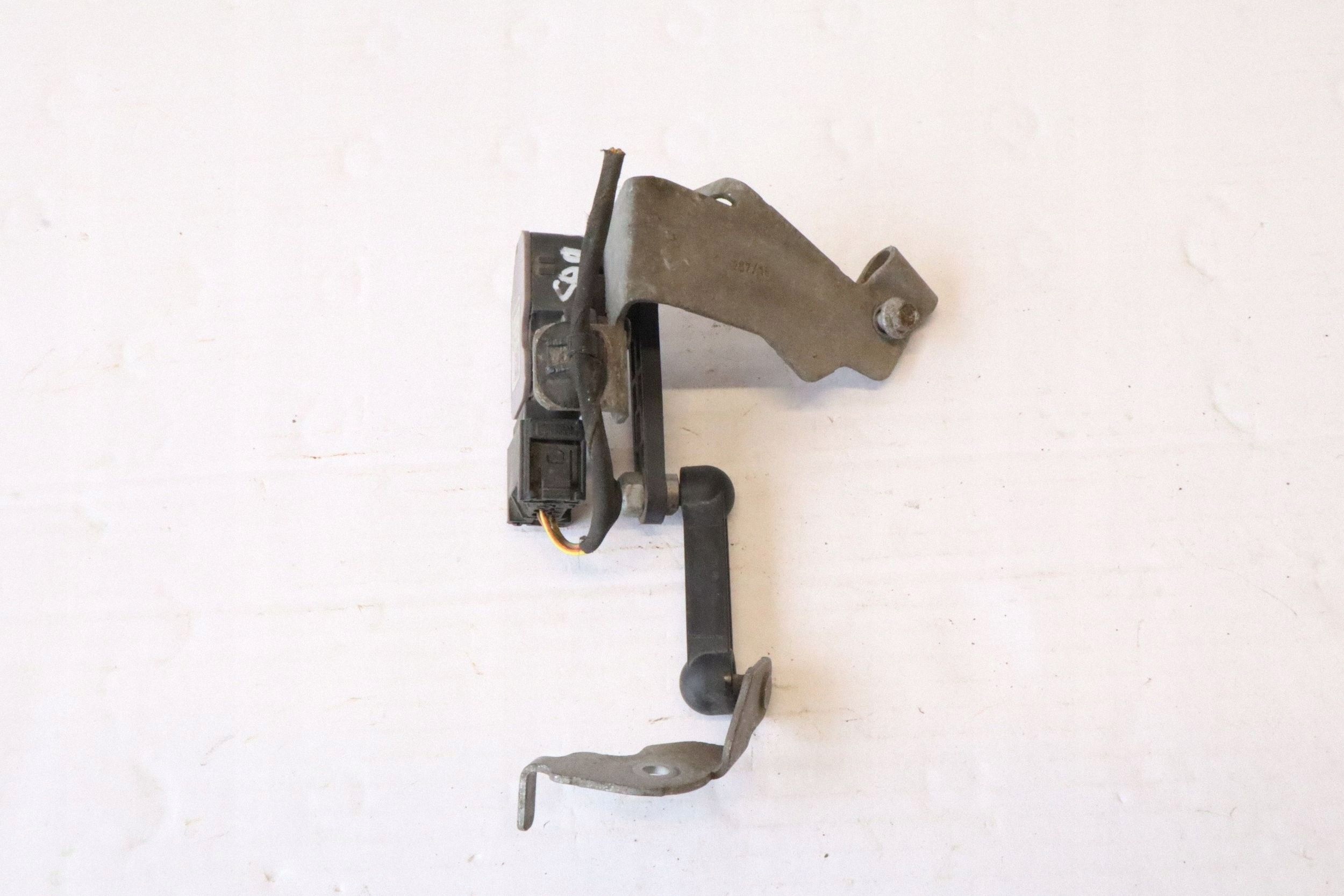 Level Sensor Front Volvo S90 V90 31476758 image 4