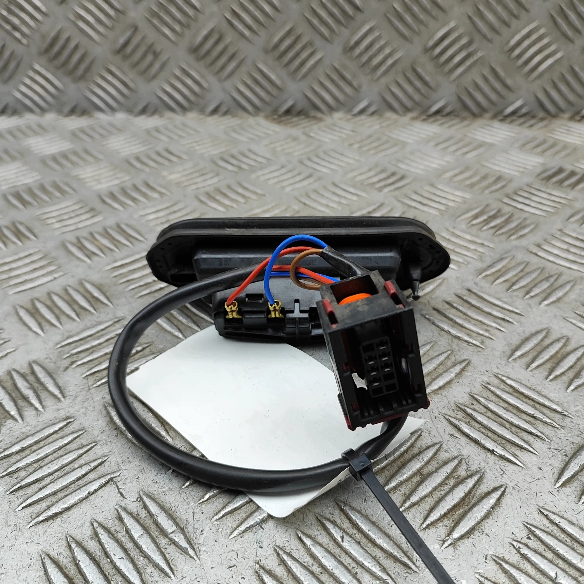Sensor cierre puerta Citroën Relay 46859871 usado image 6