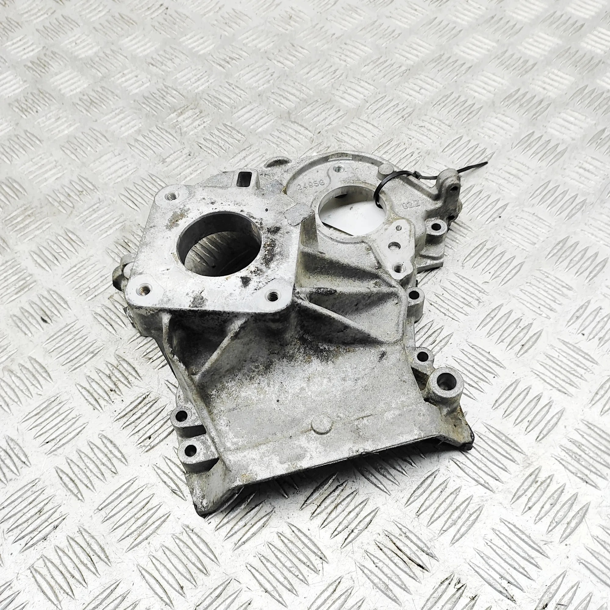 Jakopään ketjun suojus Jeep Grand Cherokee IV 68147524AB