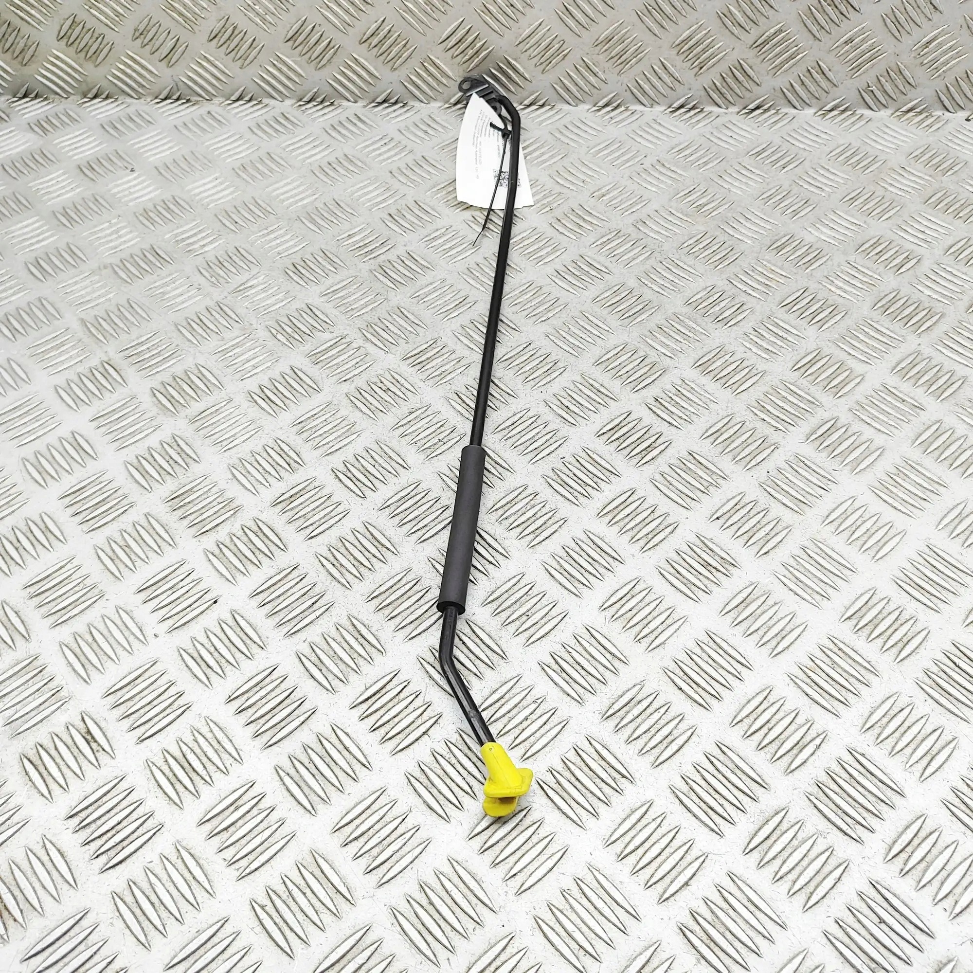 Soporte de capó Kia Ceed XCeed ProCeed 2018- 81170J7000