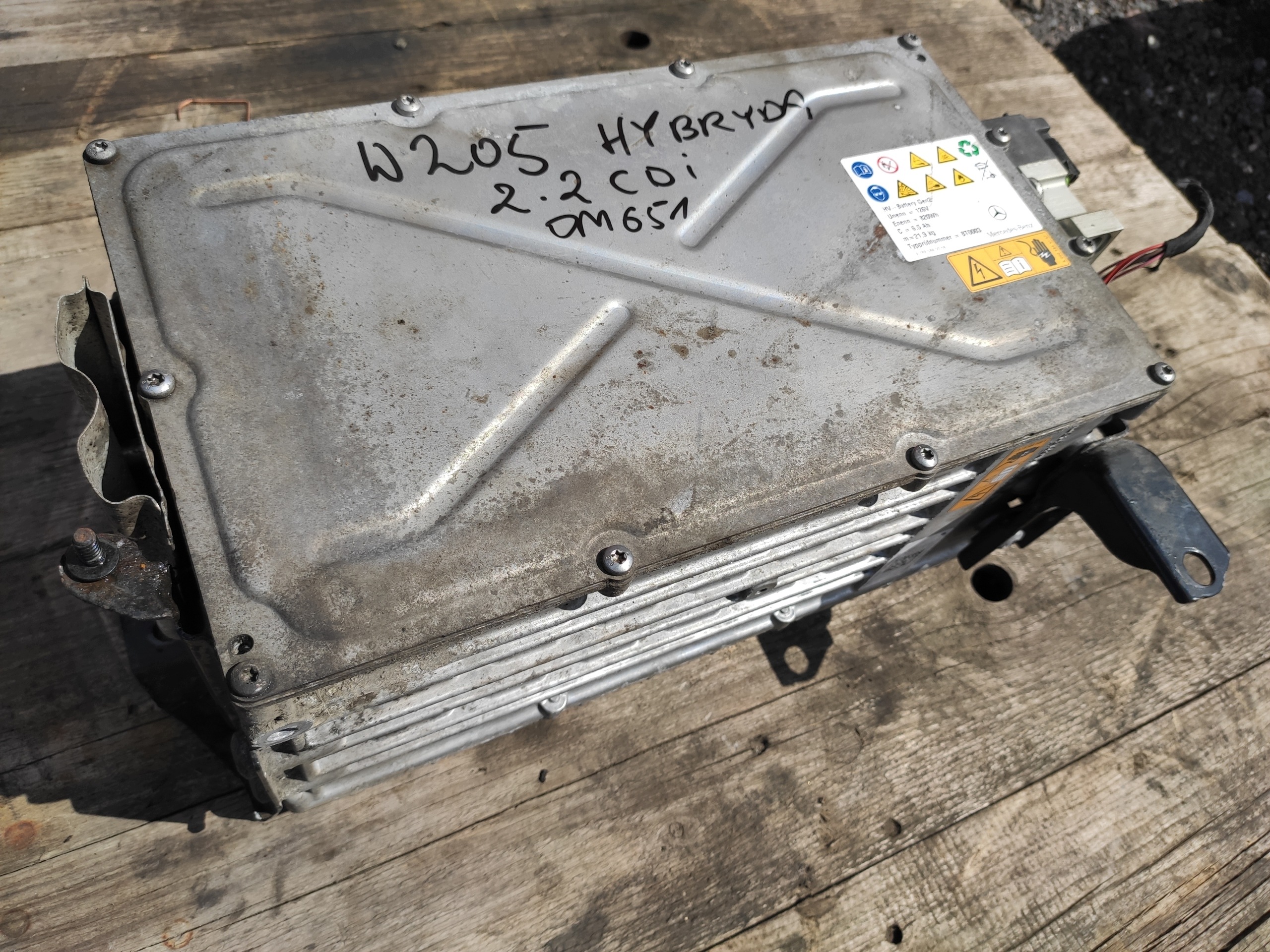 MERCEDES W205 C-KLASA BATERIA HYBRYDOWA image 2