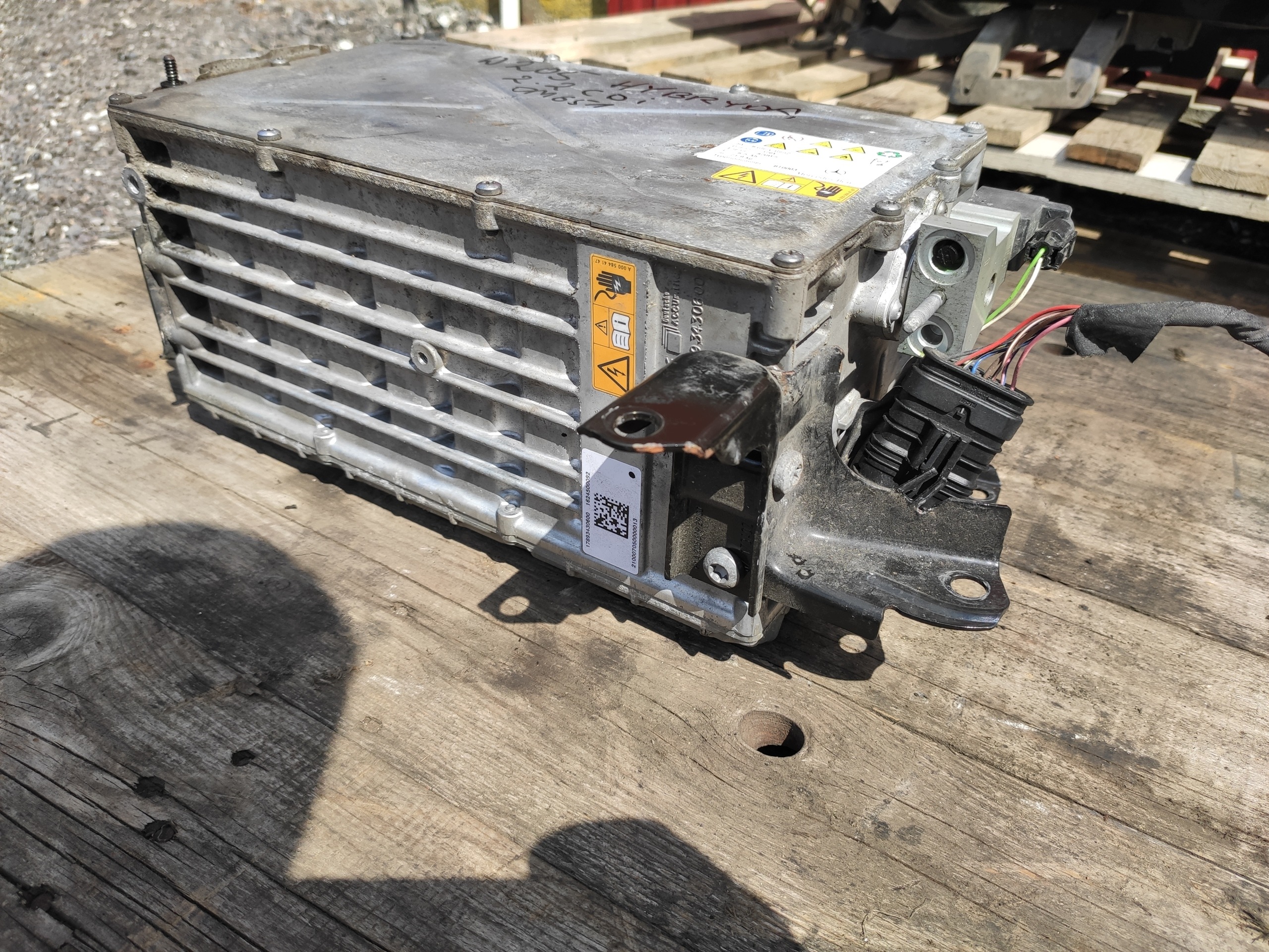 MERCEDES W205 C-KLASA BATERIA HYBRYDOWA image 3