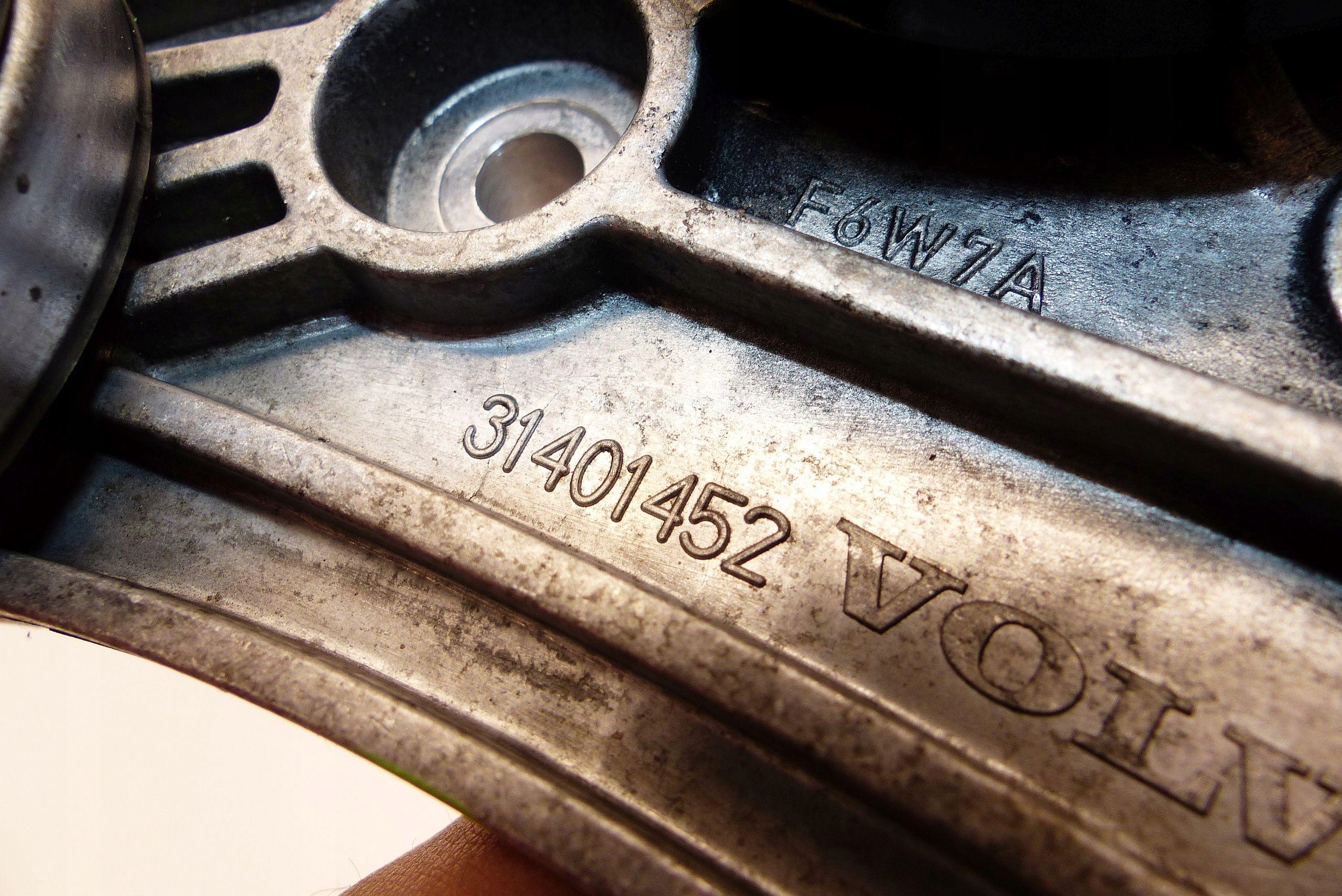 Volvo S90 V90 XC60 XC90 2.0 T6 Spanner Rolle image 5