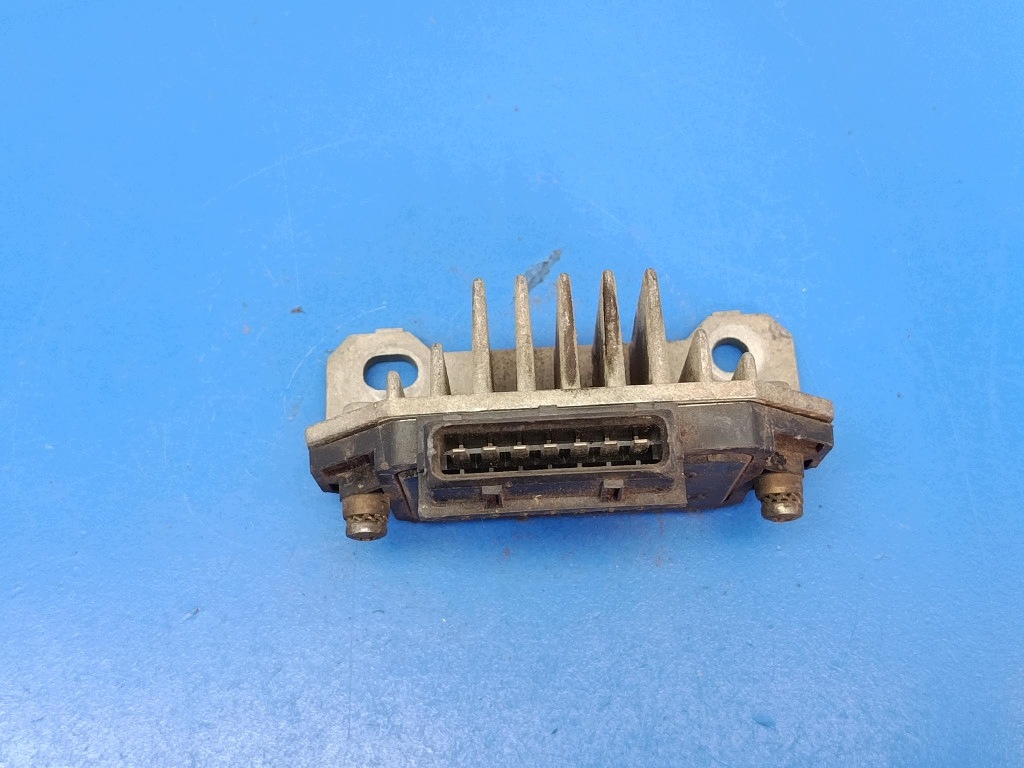 FIAT CINQUECENTO 0.7 700 Ontstekingsmodule MED 211A 7PIN image 3