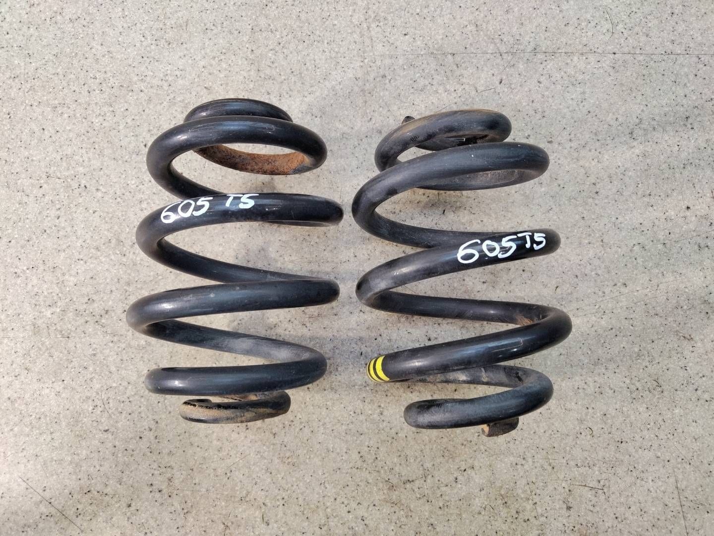 Resortes Suspensión Traseros VW Transporter T5 2.5 TDI image 2