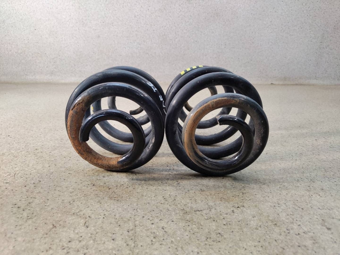 Resortes Suspensión Traseros VW Transporter T5 2.5 TDI image 3