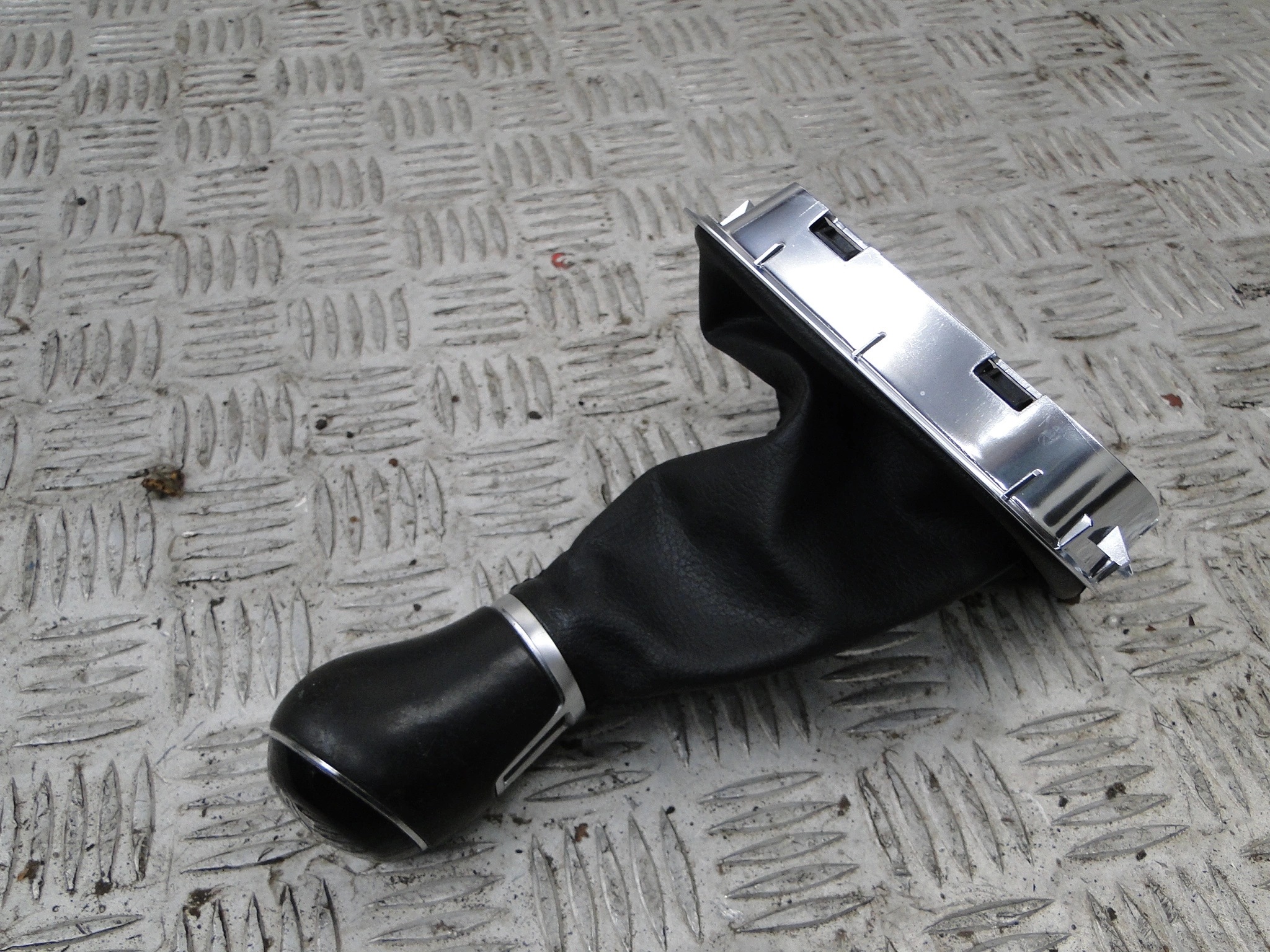 Växlingsspak VW Polo 6C 2017 OEM 6C0711113B image 3