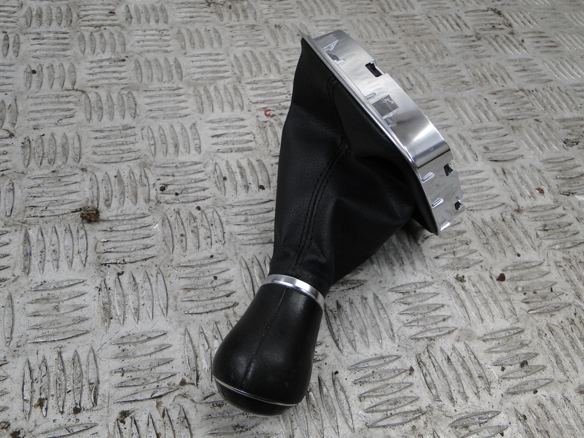 Växlingsspak VW Polo 6C 2017 OEM 6C0711113B image 4