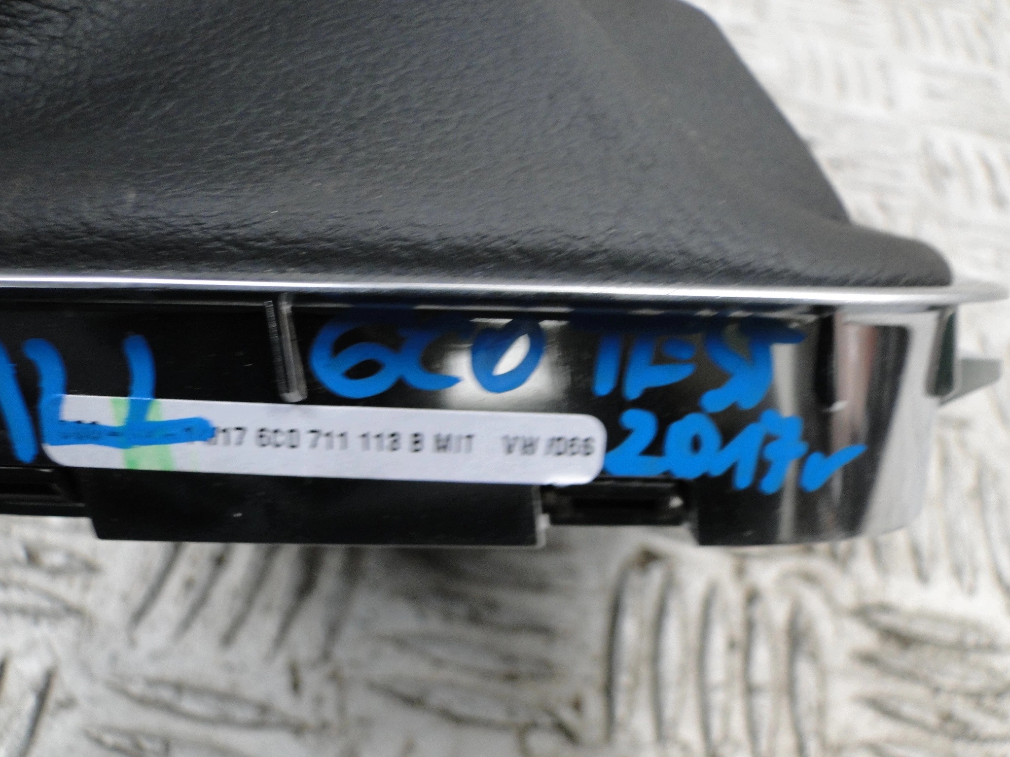Växlingsspak VW Polo 6C 2017 OEM 6C0711113B image 7