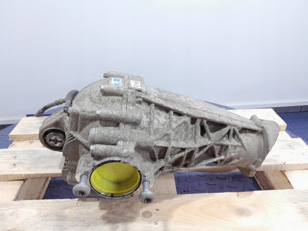 VW Amarok I 2.0 TDI 140 KM 4x4 Vorderachse Diff. OEM L-263701- image 4