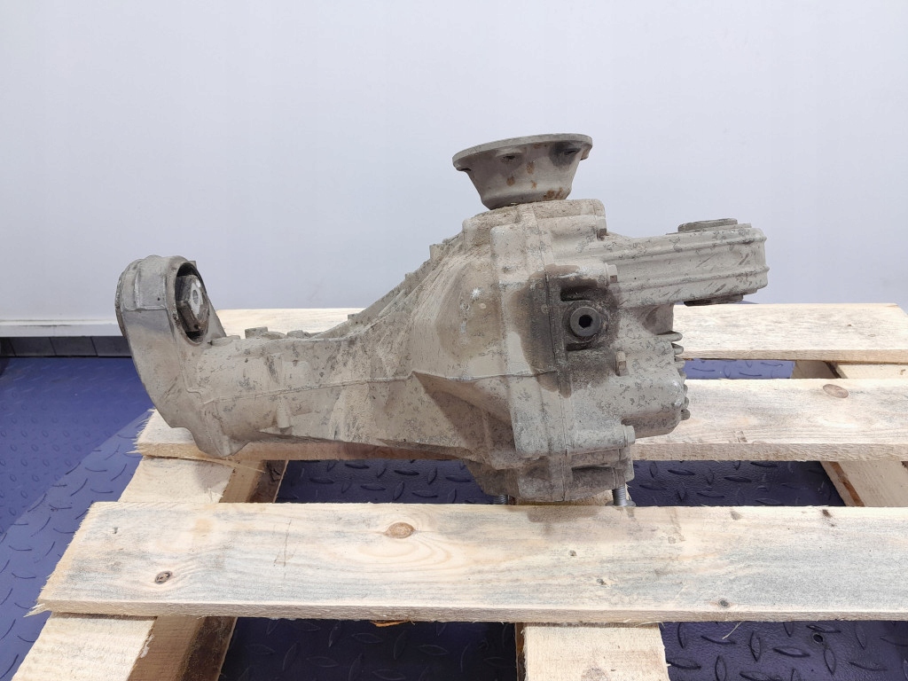 VW Amarok I 2.0 TDI 140 KM 4x4 Vorderachse Diff. OEM L-263701- image 9