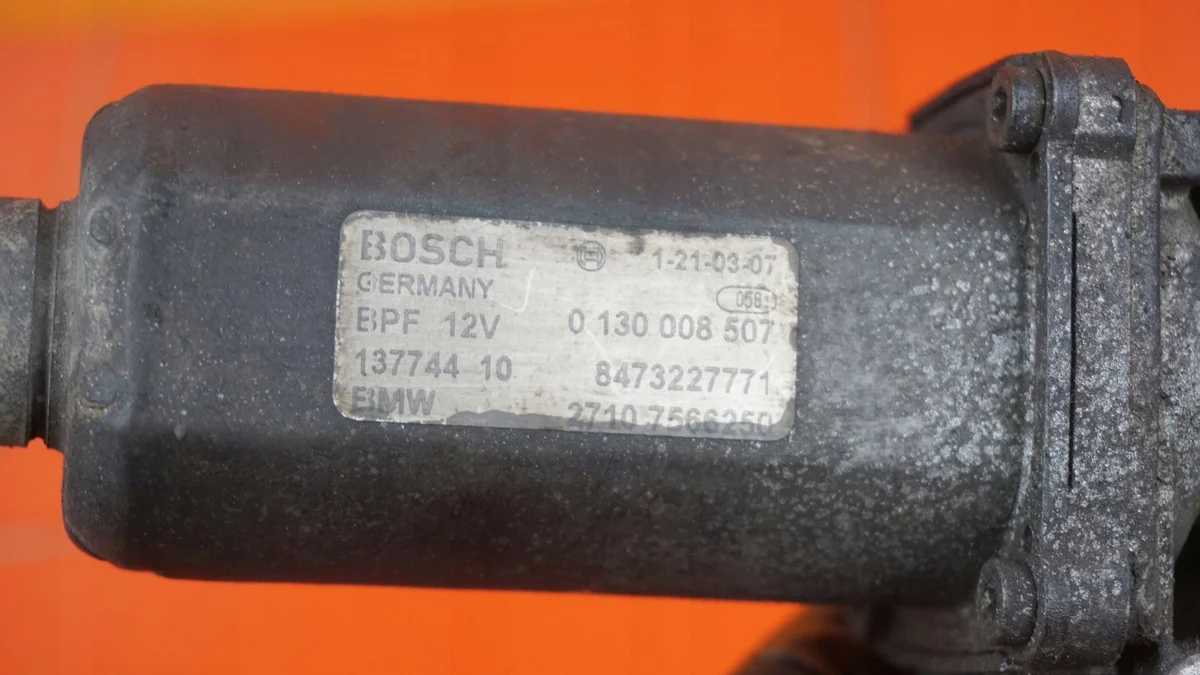 BMW X3 E83 E87 E90 E60 2.0 D Reduktor image 5