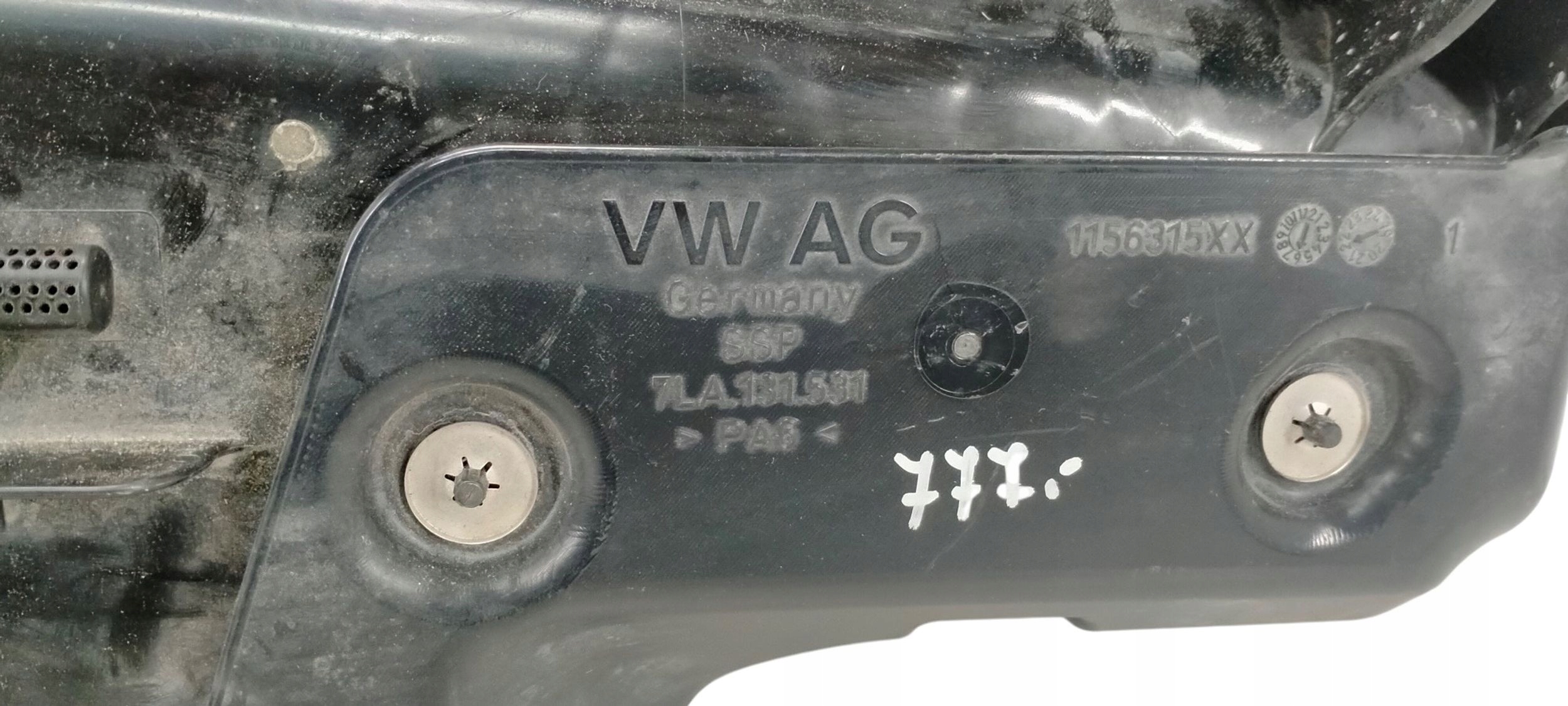 Tanque AdBlue VW Multivan T6 2016- Com Bomba Sistema Escapamento OE 7LA131531 image 3