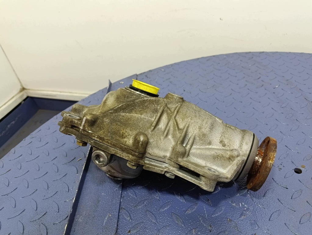 BMW 7 G11 G12 LCI 750D Vorderachse 7647387 image 3